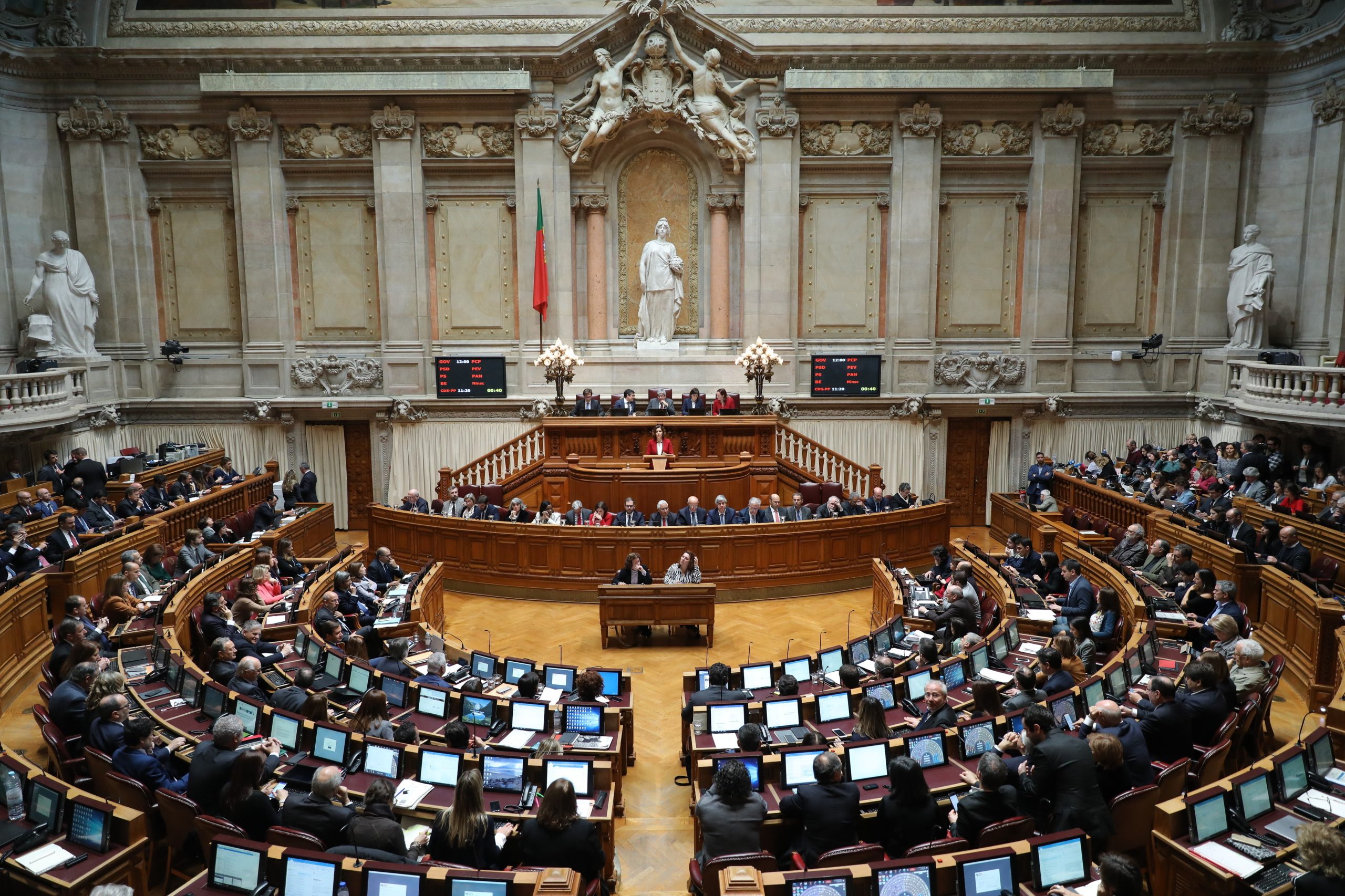 Os disparates da Constituição. O diabo está nos pormenores