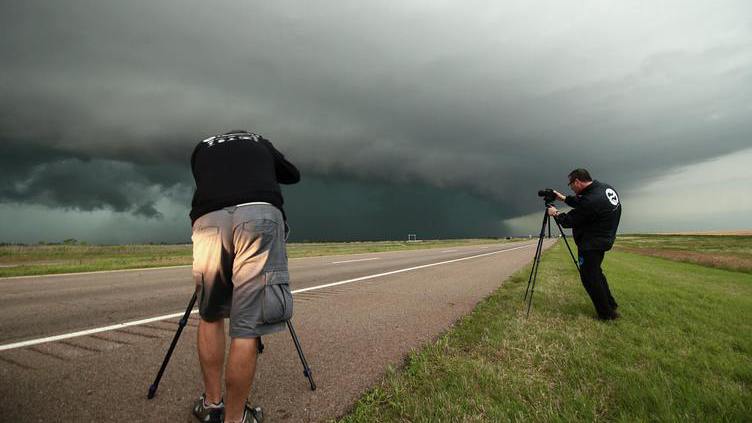 Eles foram à caça de tornados nos EUA. A aventura pode ser vista neste documentário