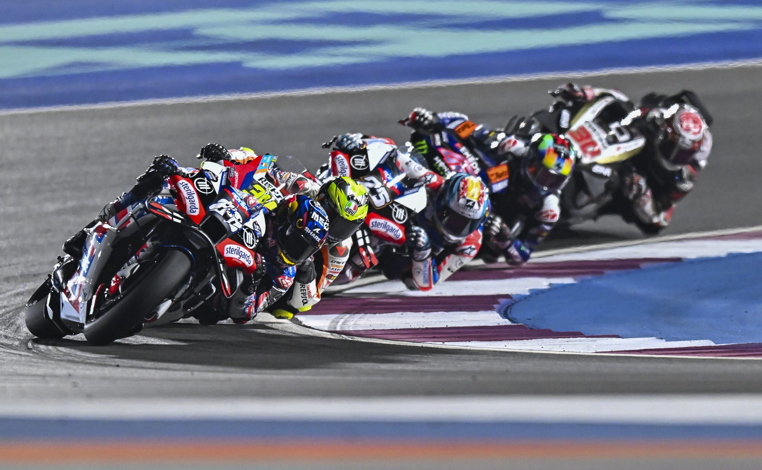 Miguel Oliveira começa temporada com 13.º lugar na corrida sprint do Qatar