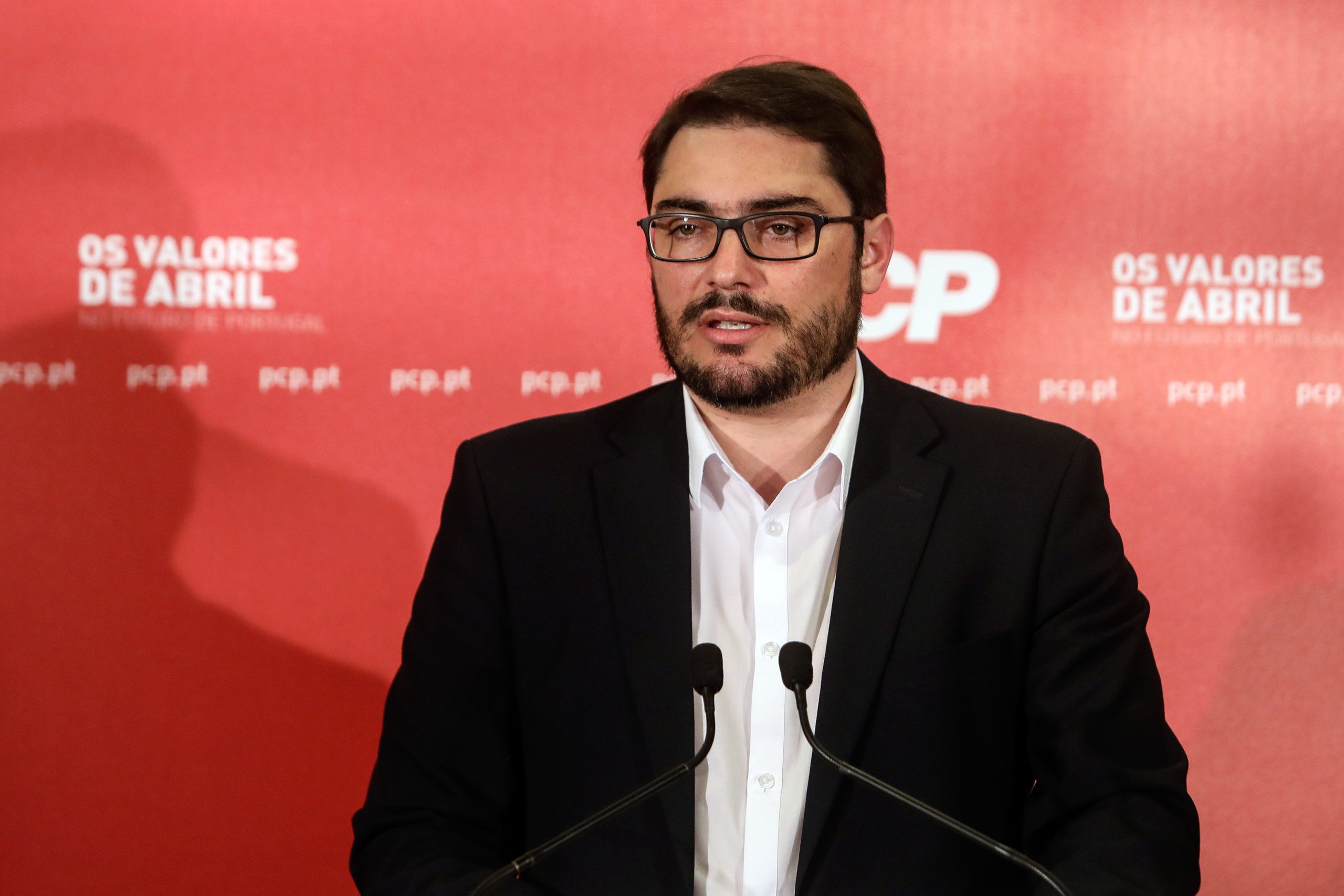 PCP receia que “chantagem e pressão da UE” sobre Portugal vá continuar