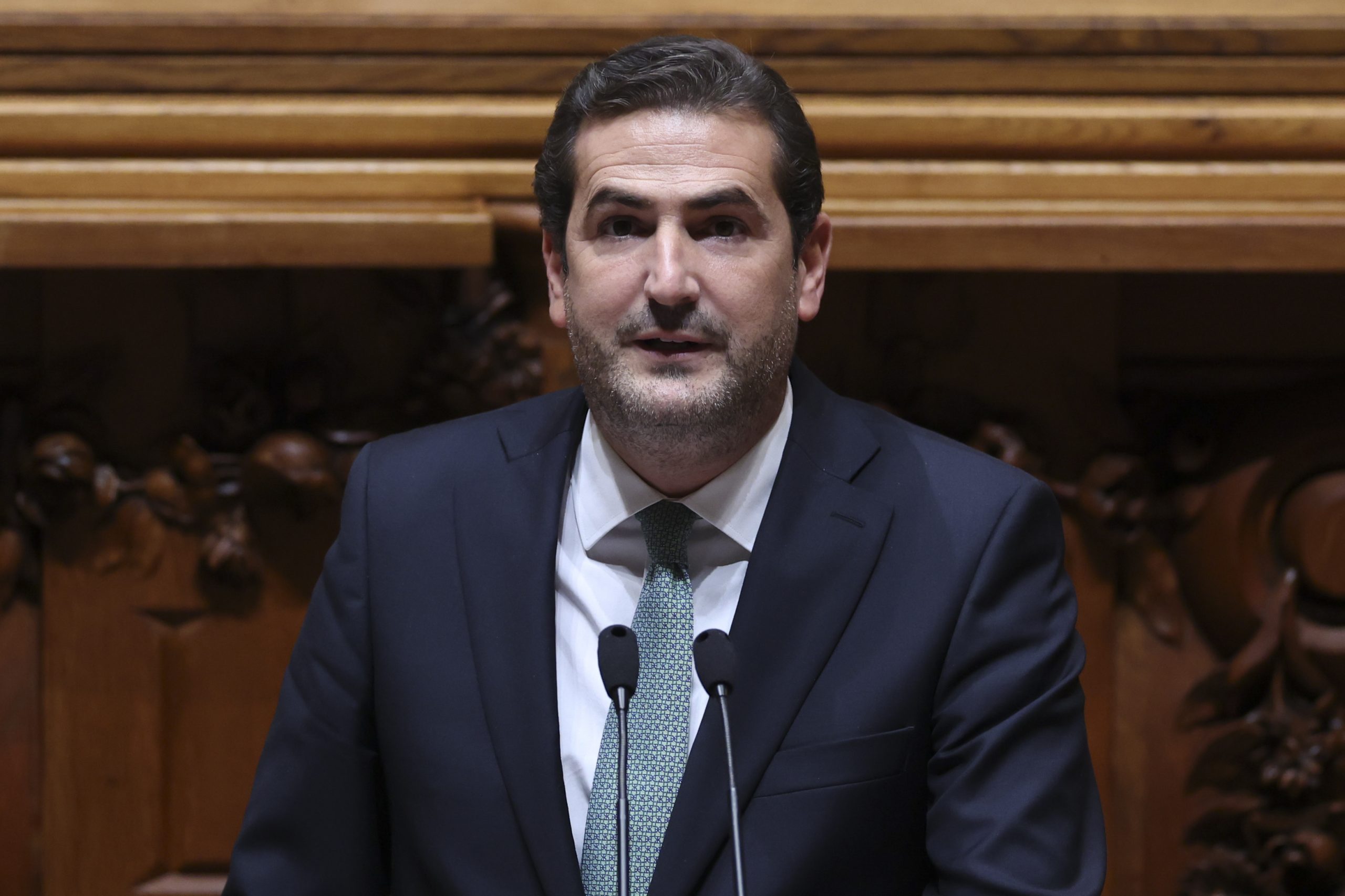 PSD denuncia coação e intimidação por deputados que filmam e fotografam no plenário