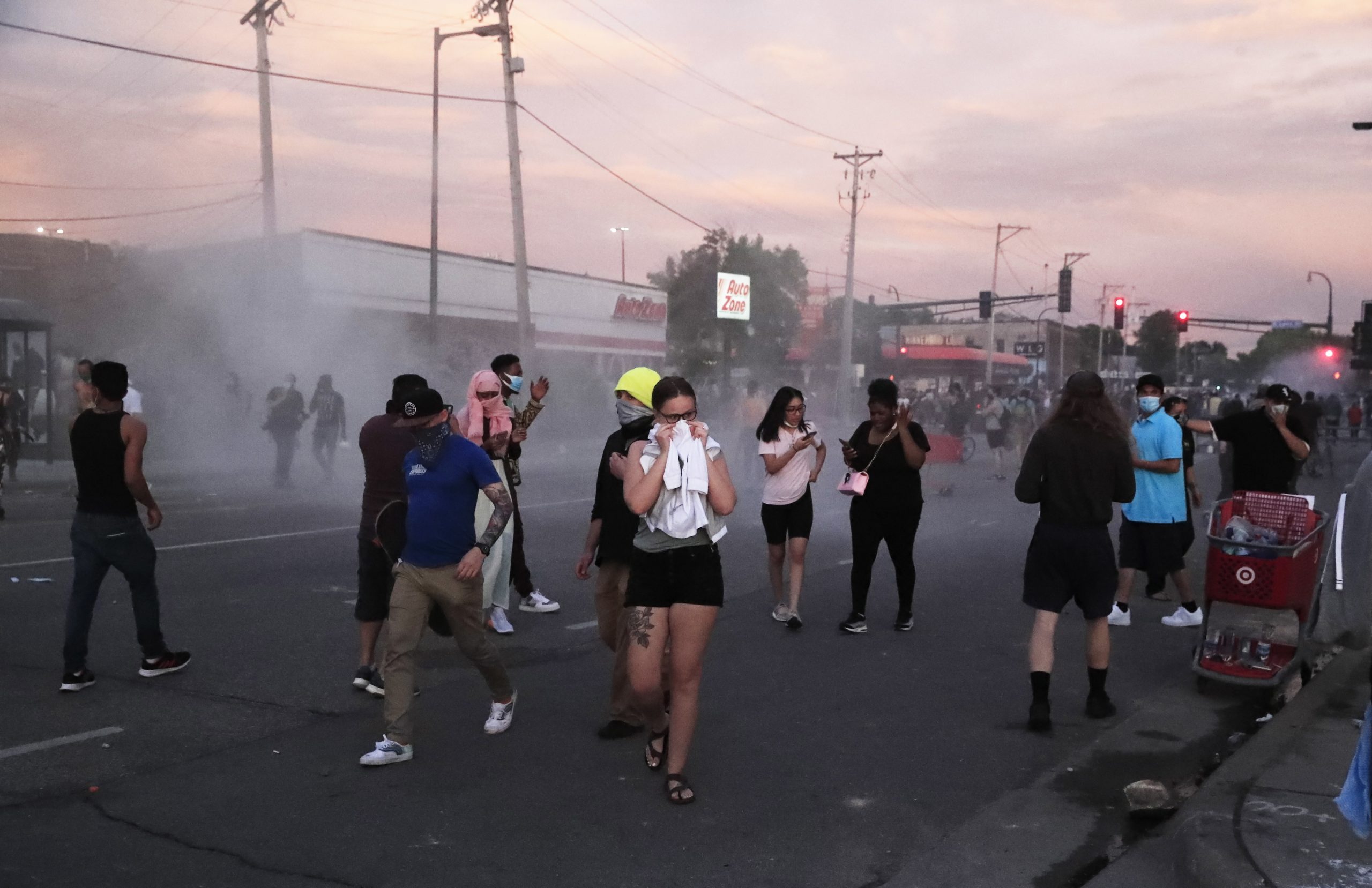 Depois de George Floyd, Minneapolis viu outra pessoa morrer, durante os protestos contra a violência policial