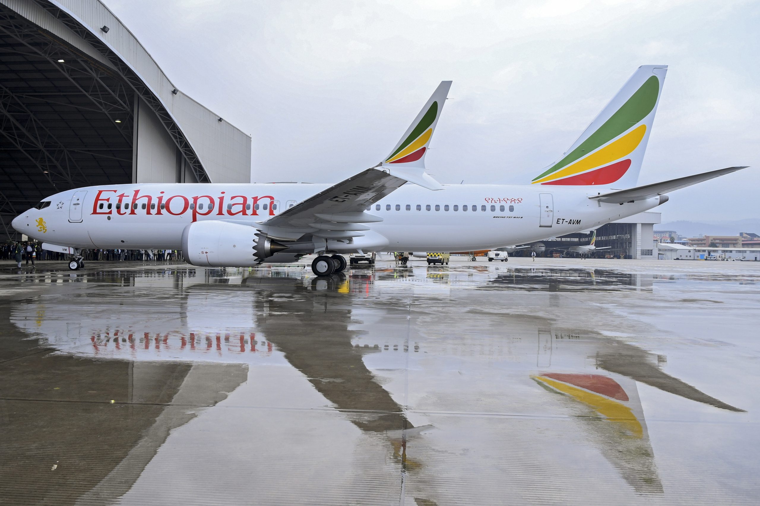 China suspende temporariamente uso de modelo de avião que caiu na Etiópia