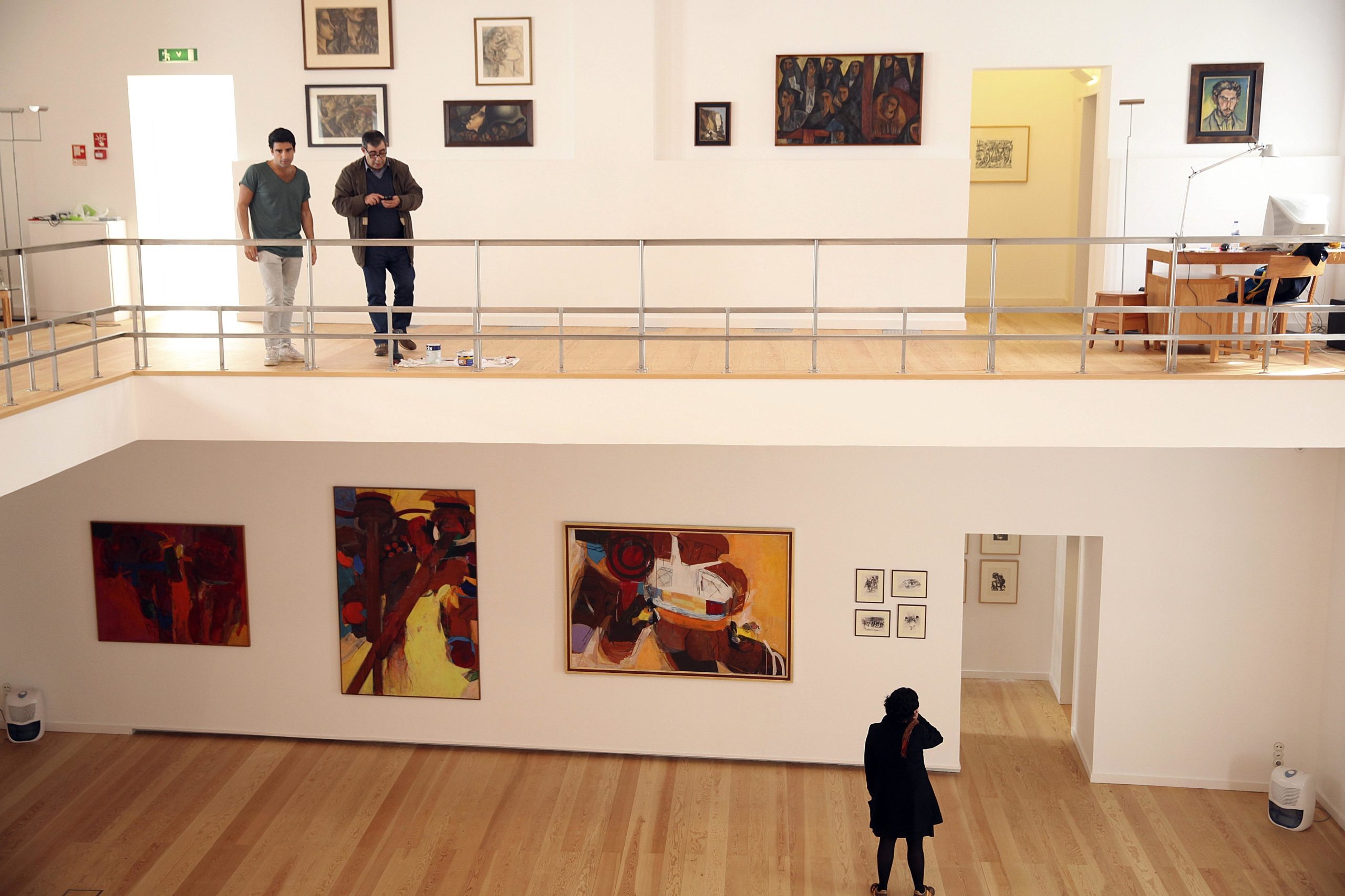 Desenhos feitos por Júlio Pomar na prisão mostrados a partir de hoje no Atelier-Museu