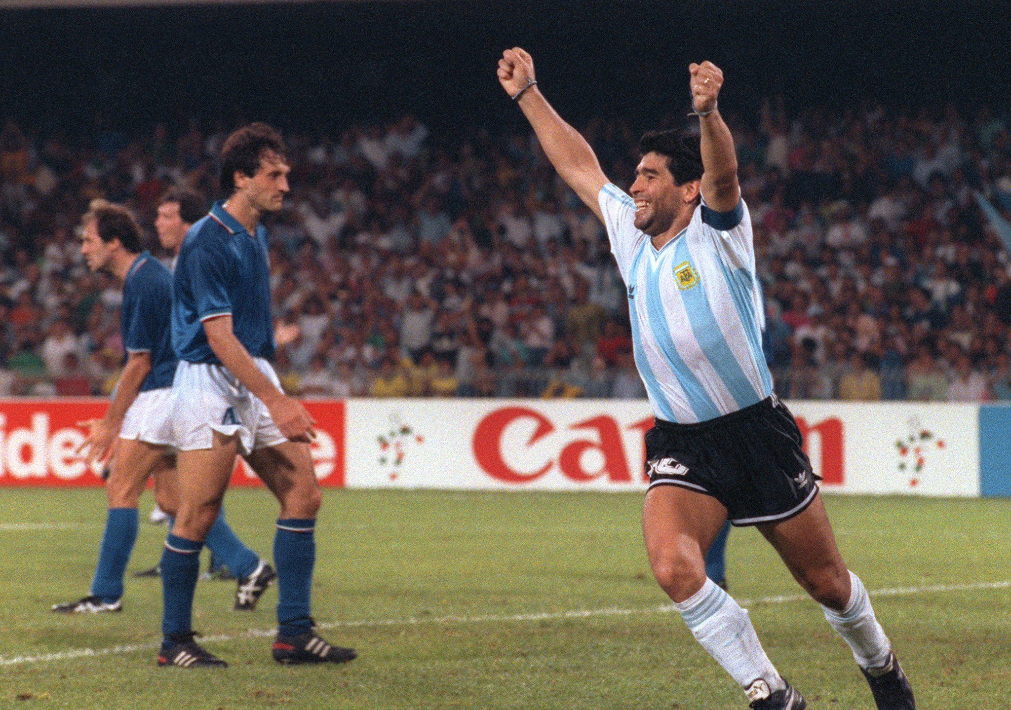Maradona: Glória e decadência do pé esquerdo mais genial da história