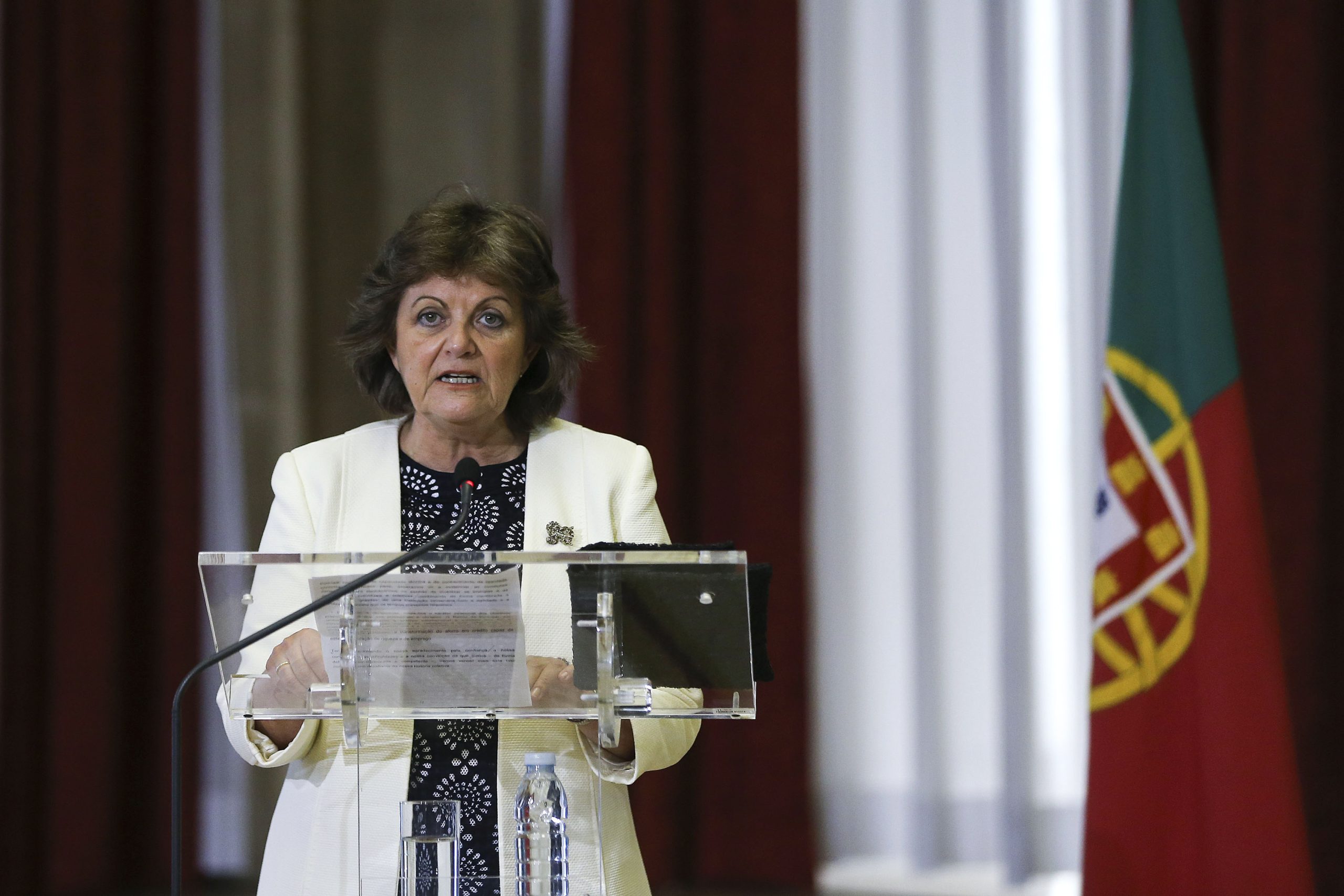 BdP diz que “não há laxismo ou esquecimento” e que está atento à banca
