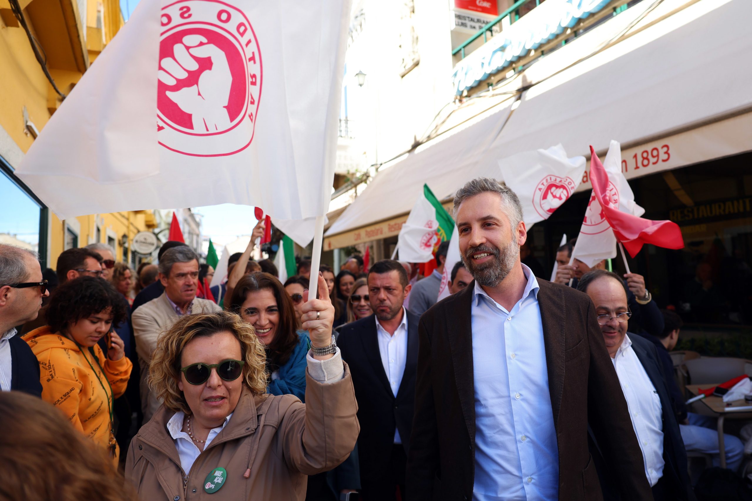 Pedro Nuno volta a desafiar PSD a dizer o que fará se PS vencer