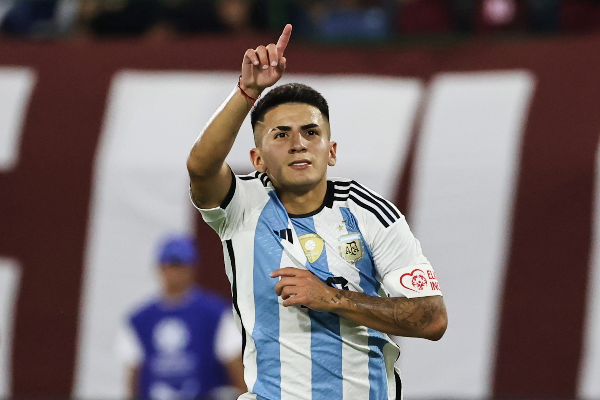 Benfica avança por Thiago Almada após argentino não contar para Simeone no Atlético de Madrid