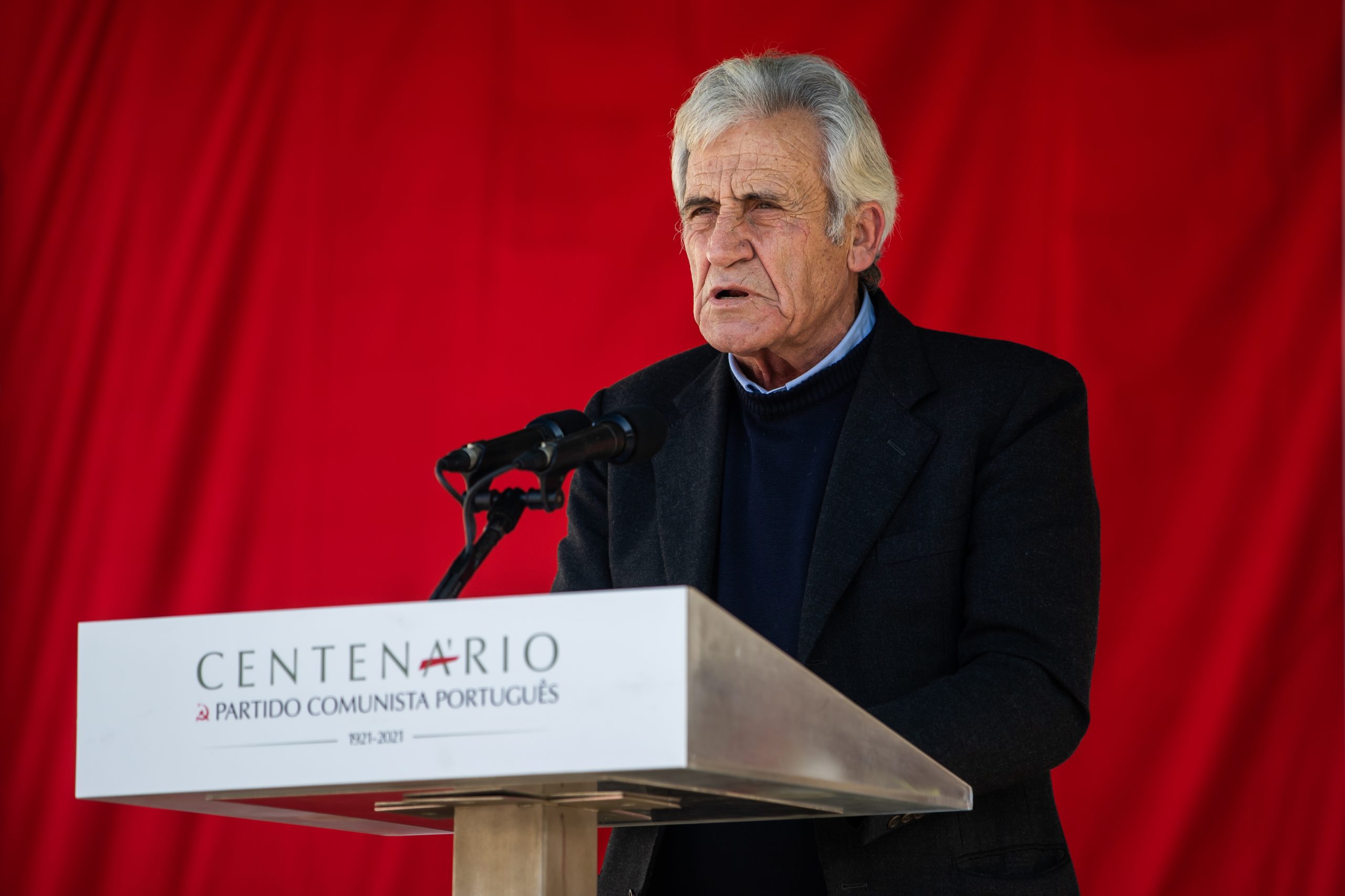 Jerónimo quer retoma das vidas e acabar com “regresso forçado das mulheres a casa”