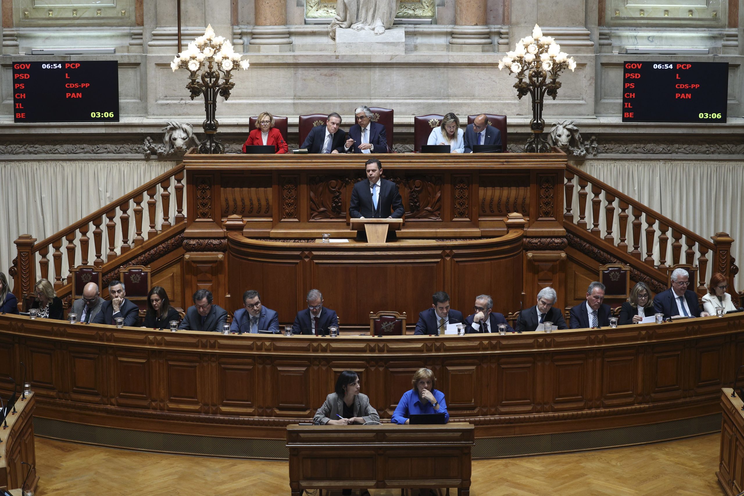 OE2025: Jovens que entregam IRS com pais elegíveis para prémio salarial