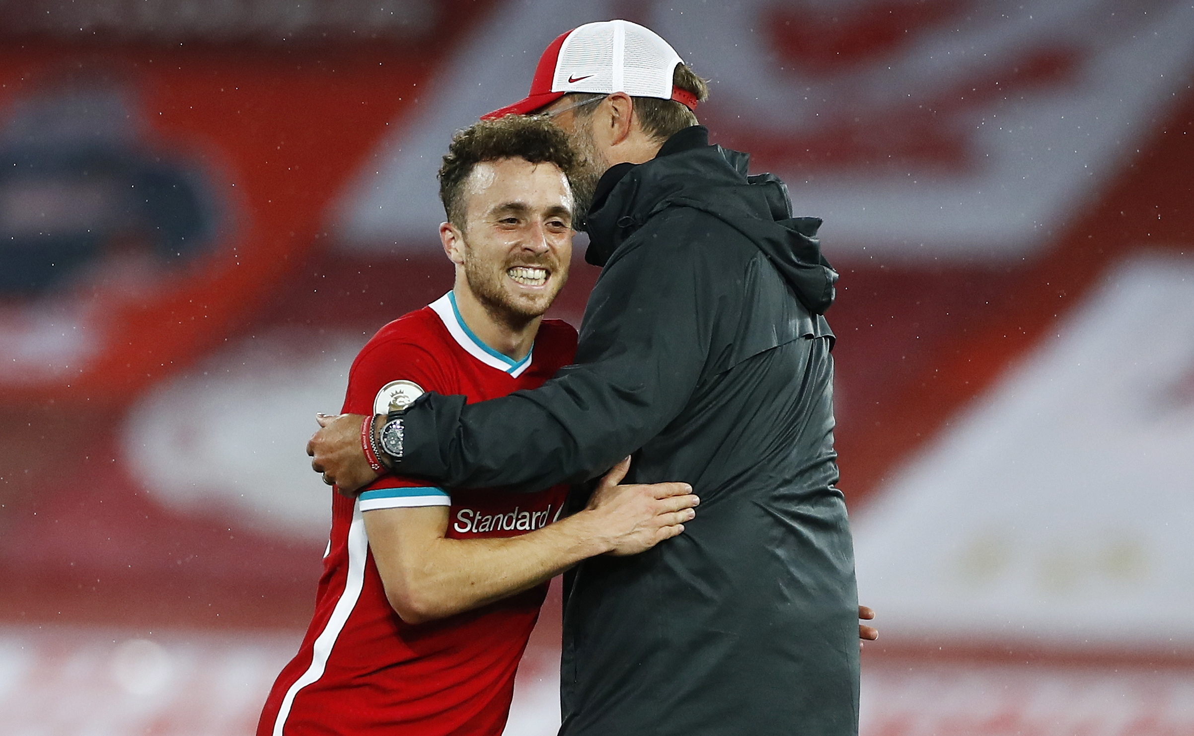 Premier League. Diogo Jota estreia-se a marca pelo Liverpol na reviravolta sobre o Arsenal