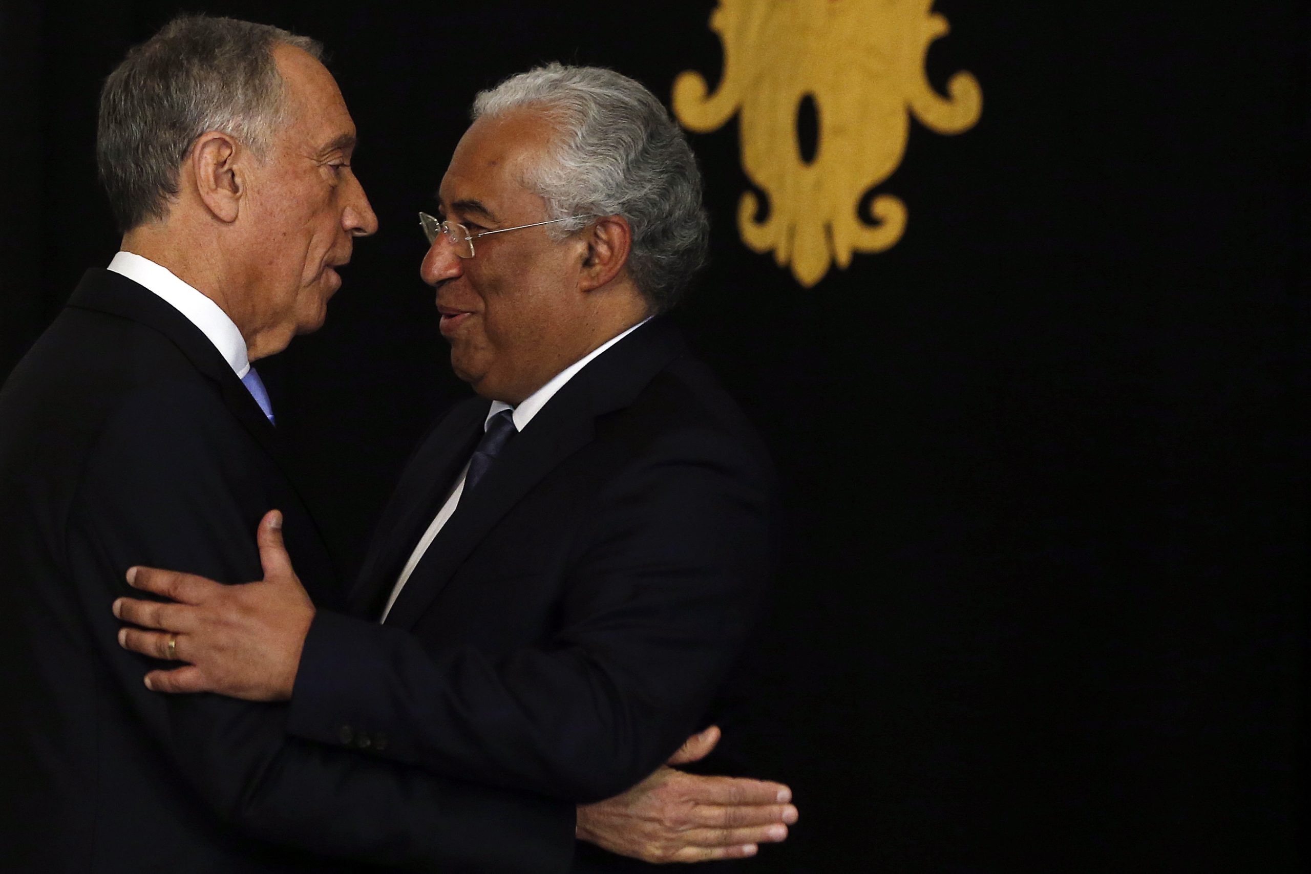 Governo vai “ponderar o fundamento” e “decidir” sobre veto de Marcelo