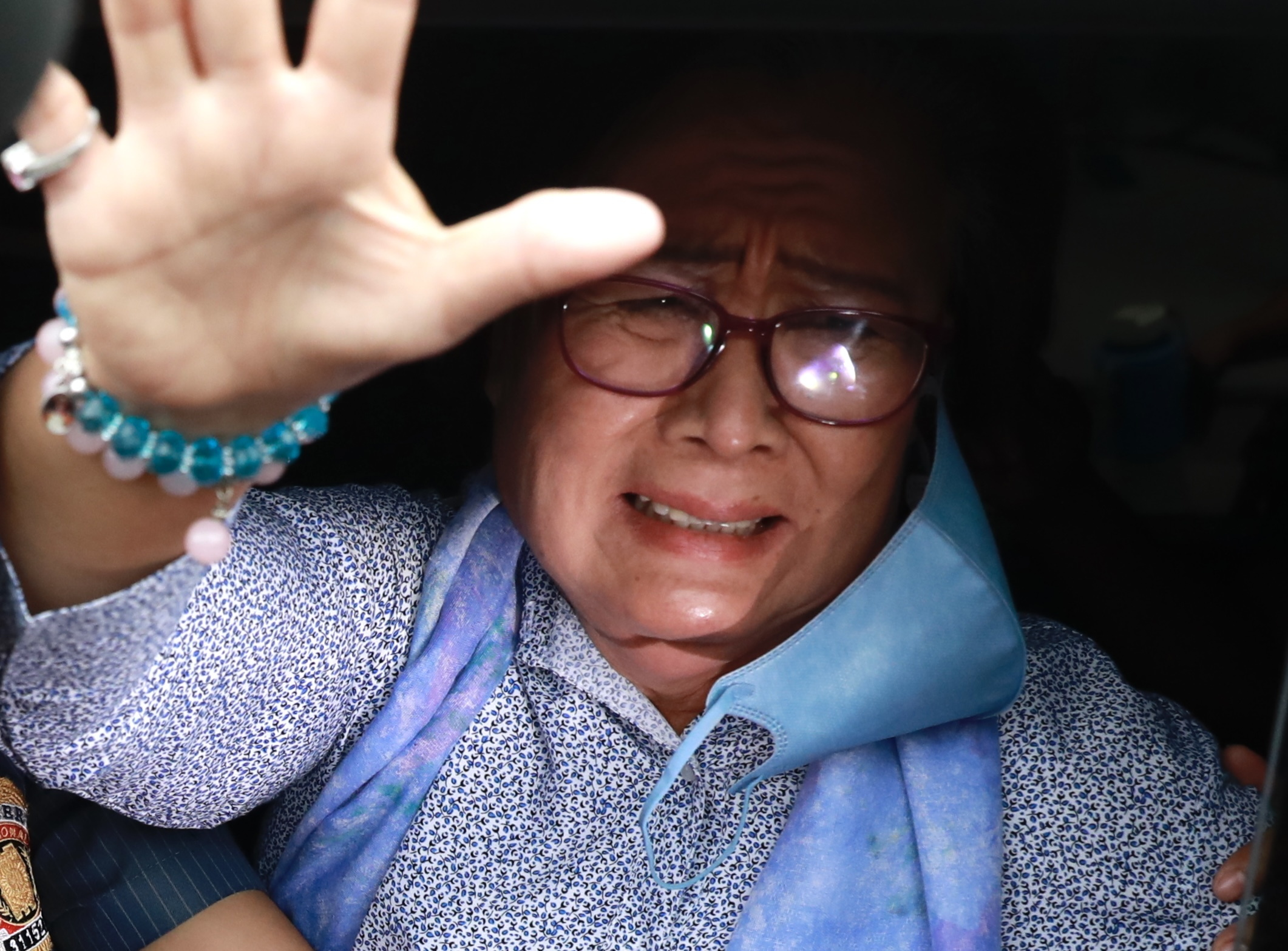Ex-ministra e ativista Leila de Lima libertada sob fiança nas Filipinas
