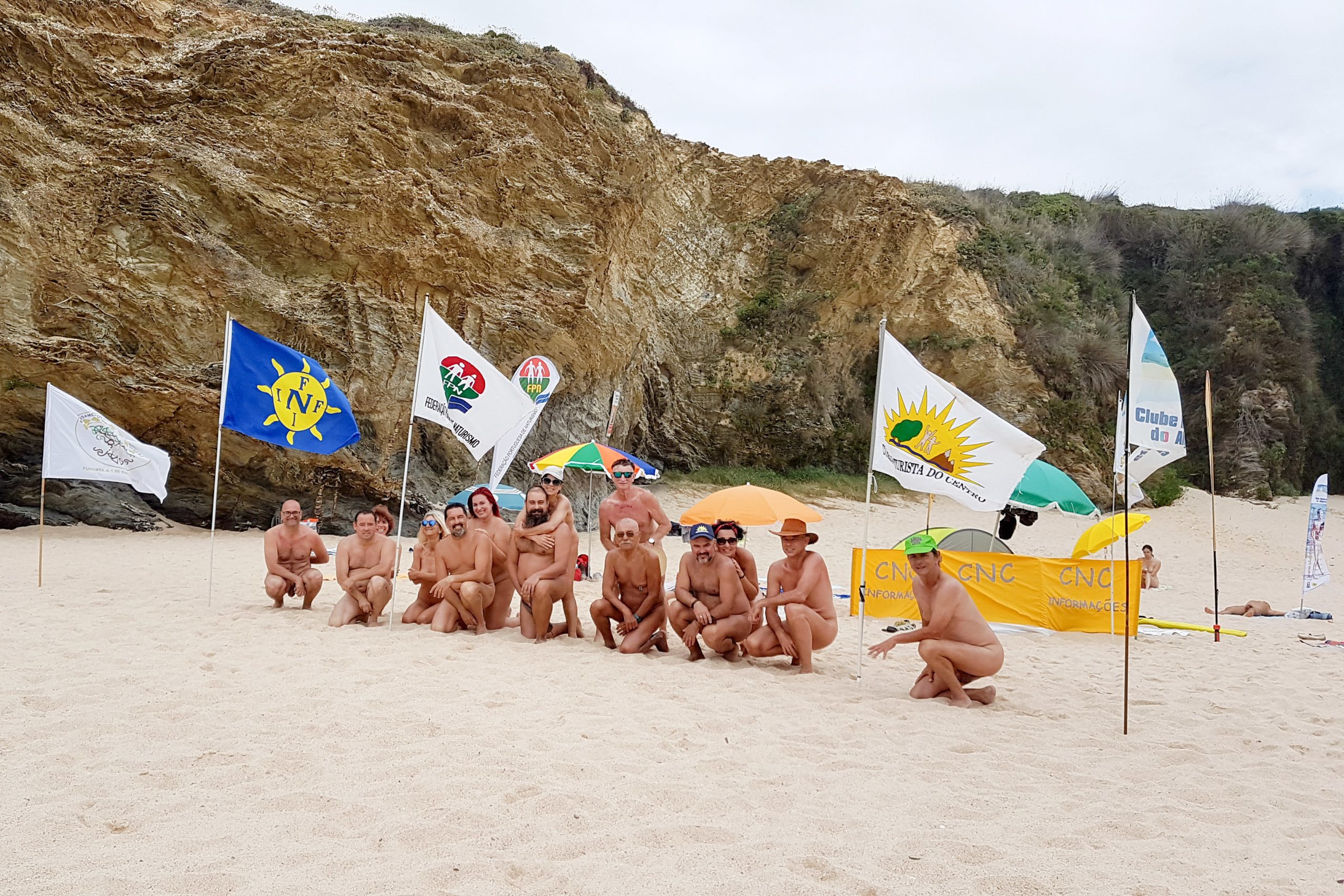 Costa Caparica vai ser sede mundial do naturismo de quinta-feira a domingo