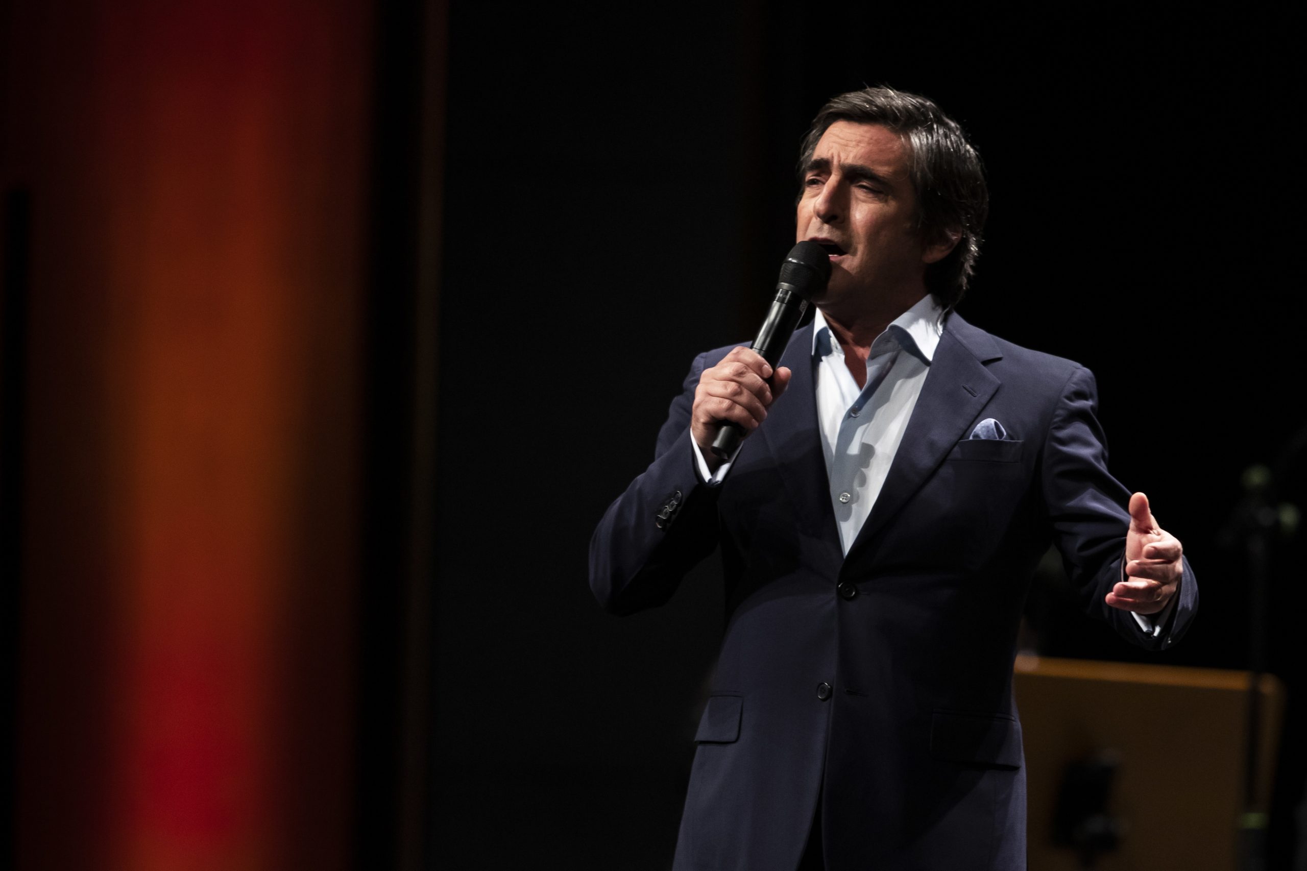 Fadista Camané está de regresso aos inéditos no novo álbum “Horas Vazias”