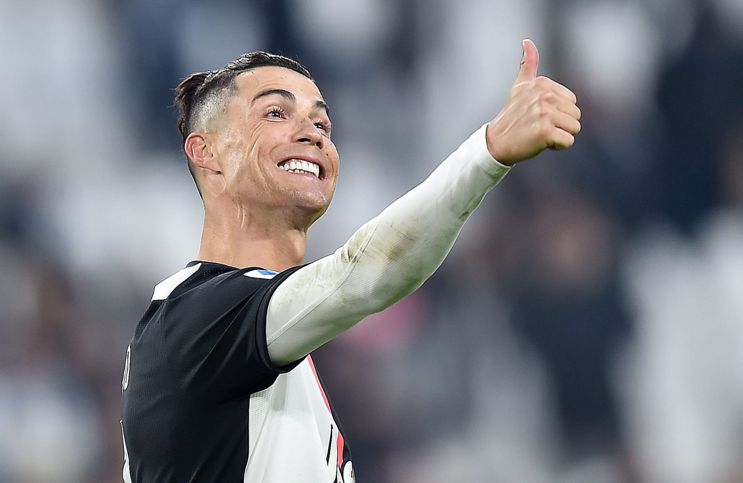 Covid-19: Cristiano Ronaldo e Jorge Mendes equipam ala no Hospital Santo António no Porto