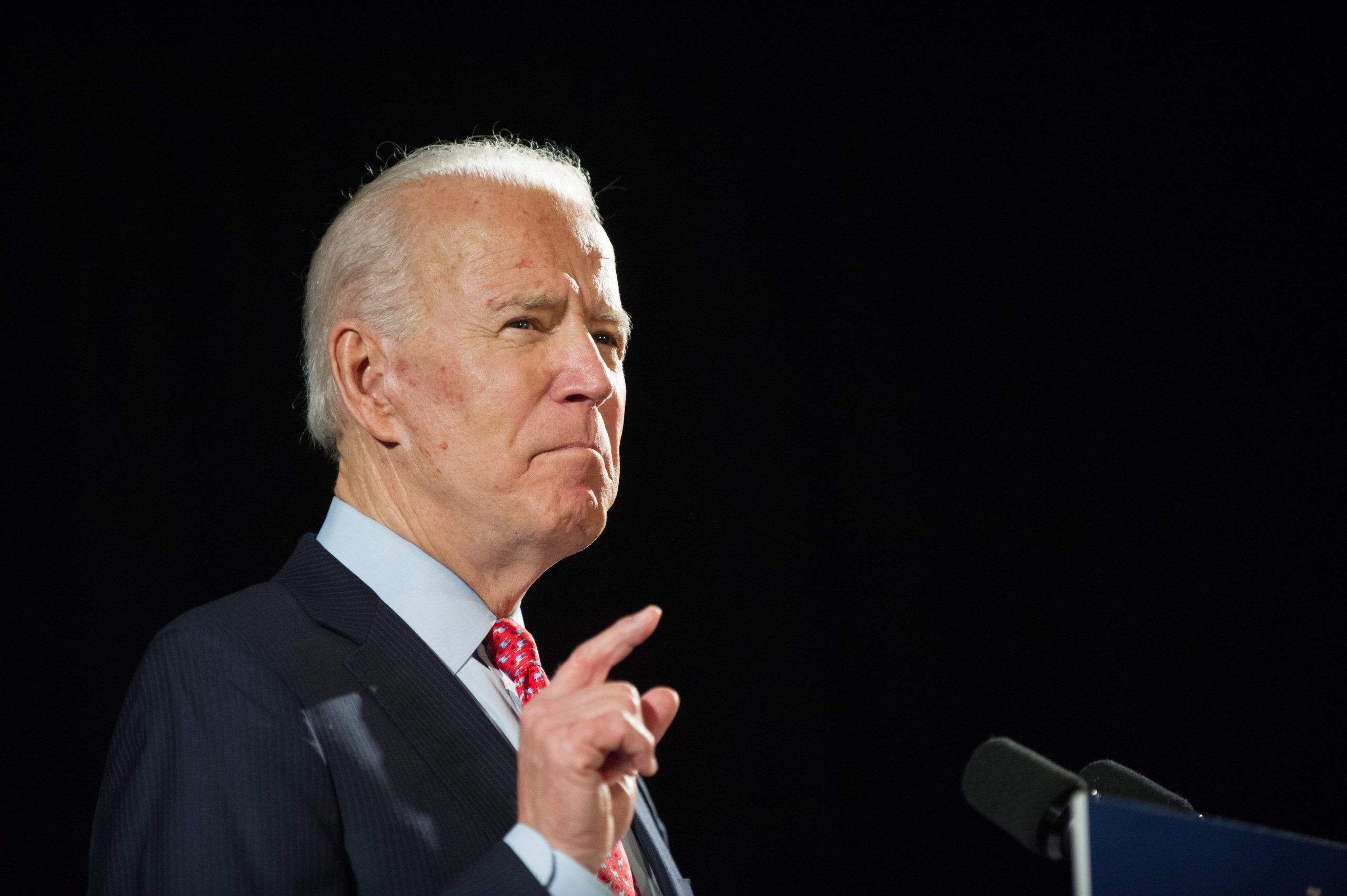 Biden acusa Trump de usar militares contra norte-americanos