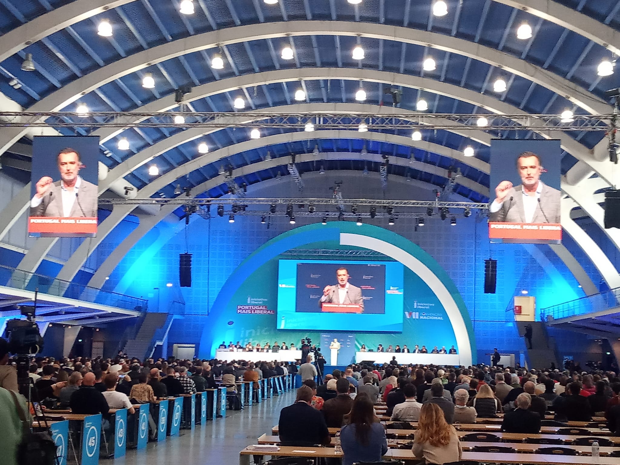 “Habitue-se”. O recado do líder cessante da IL ao primeiro-ministro