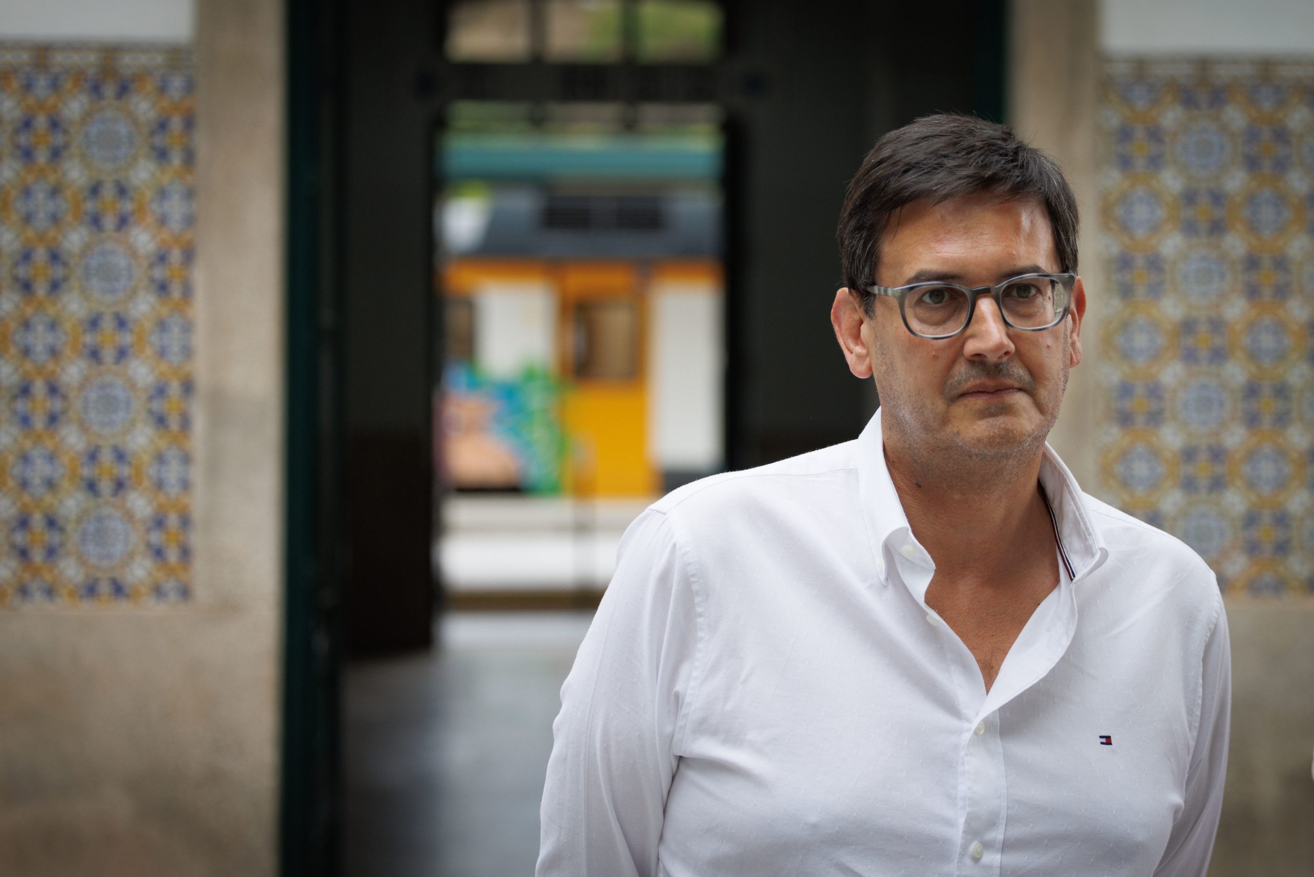 IL diz que novas medidas de Costa “são esquemas” para enganar os jovens