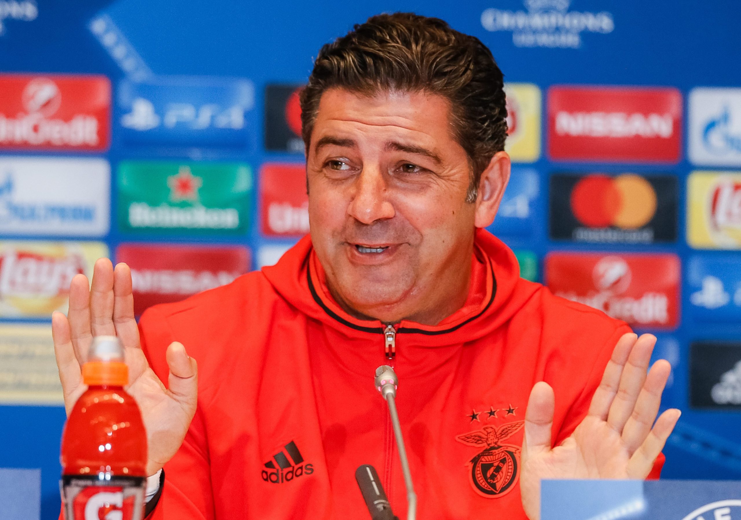 Rui Vitória “orgulhoso” por integrar lista para melhor treinador do ano
