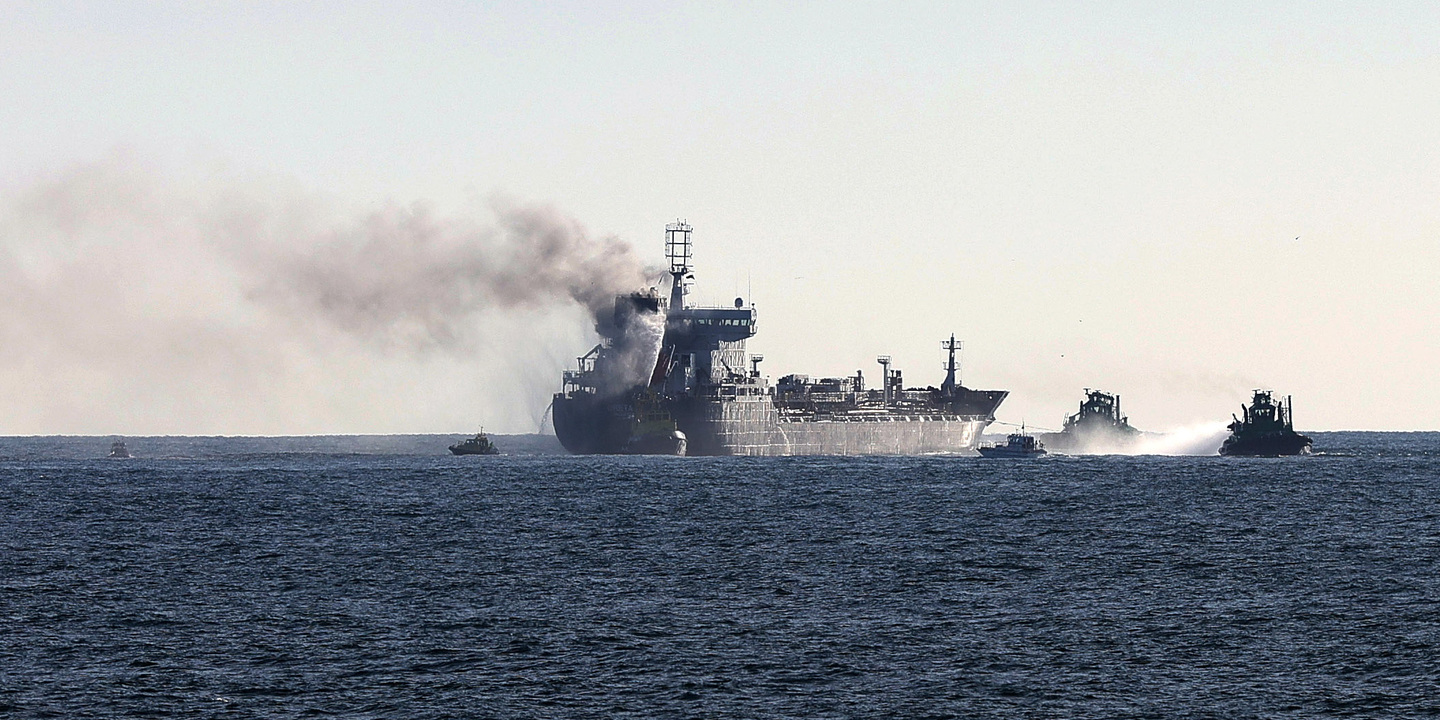 Intervenção no Greta K permitiu apagar dois pequenos fogos, diz Marinha