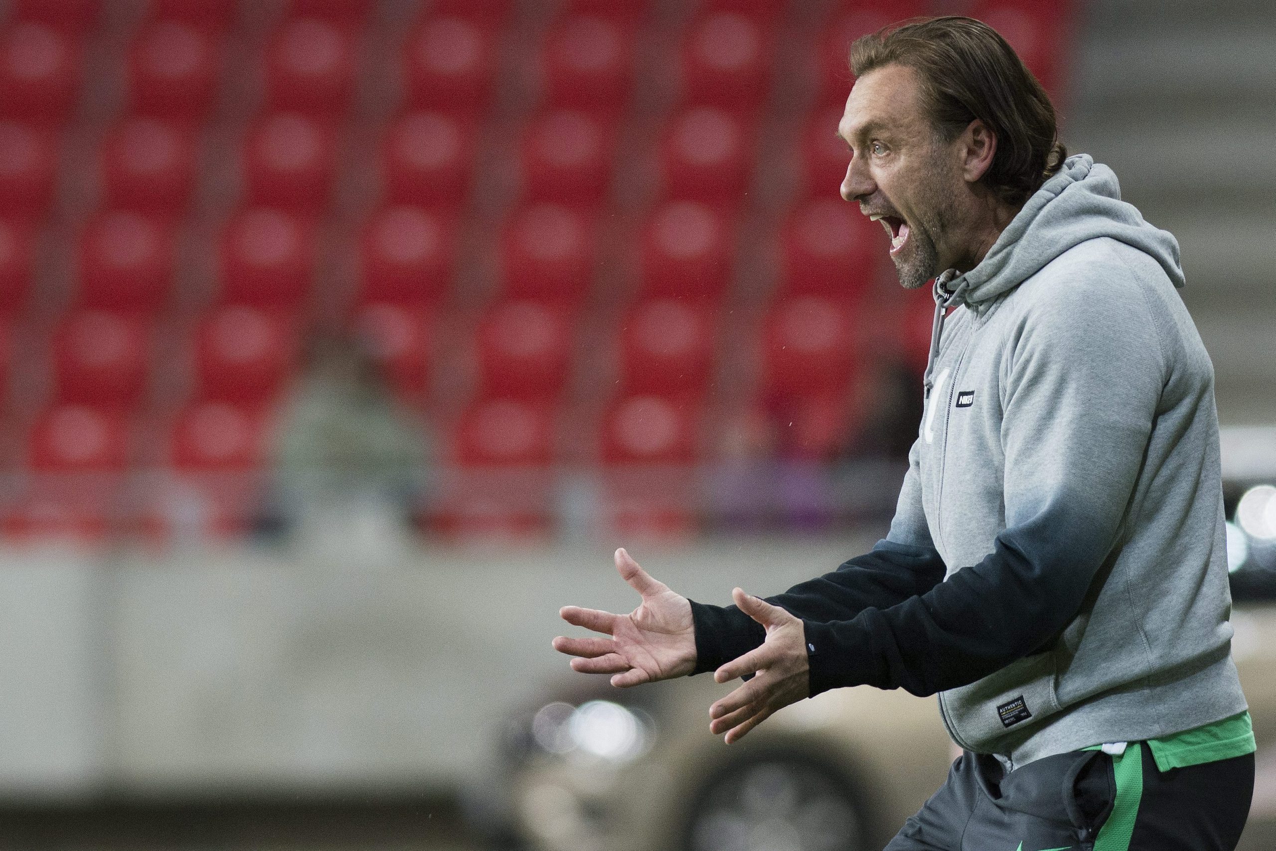 Hannover troca Breitenreiter por Thomas Doll no comando técnico