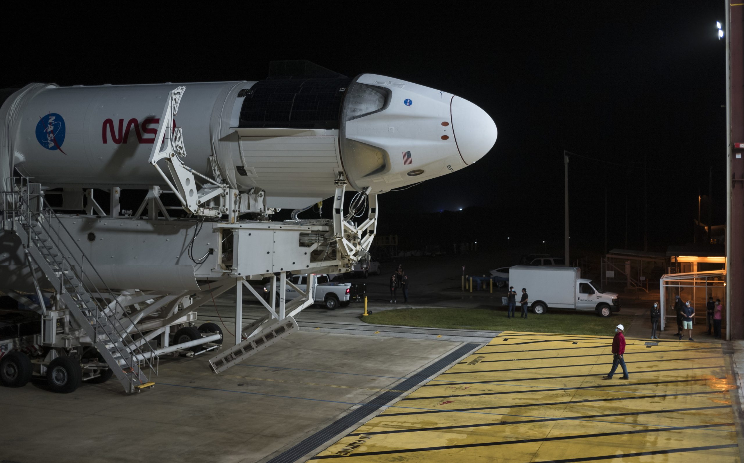 SpaceX e NASA ultimam preparativos para voo espacial com quatro astronautas até à Estação Espacial Internacional