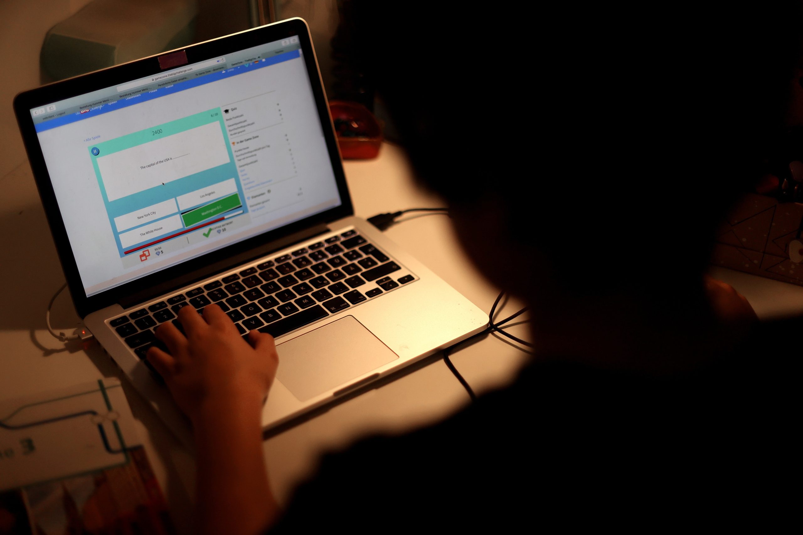 Teletrabalho obrigatório antecipado para o dia 25 de dezembro
