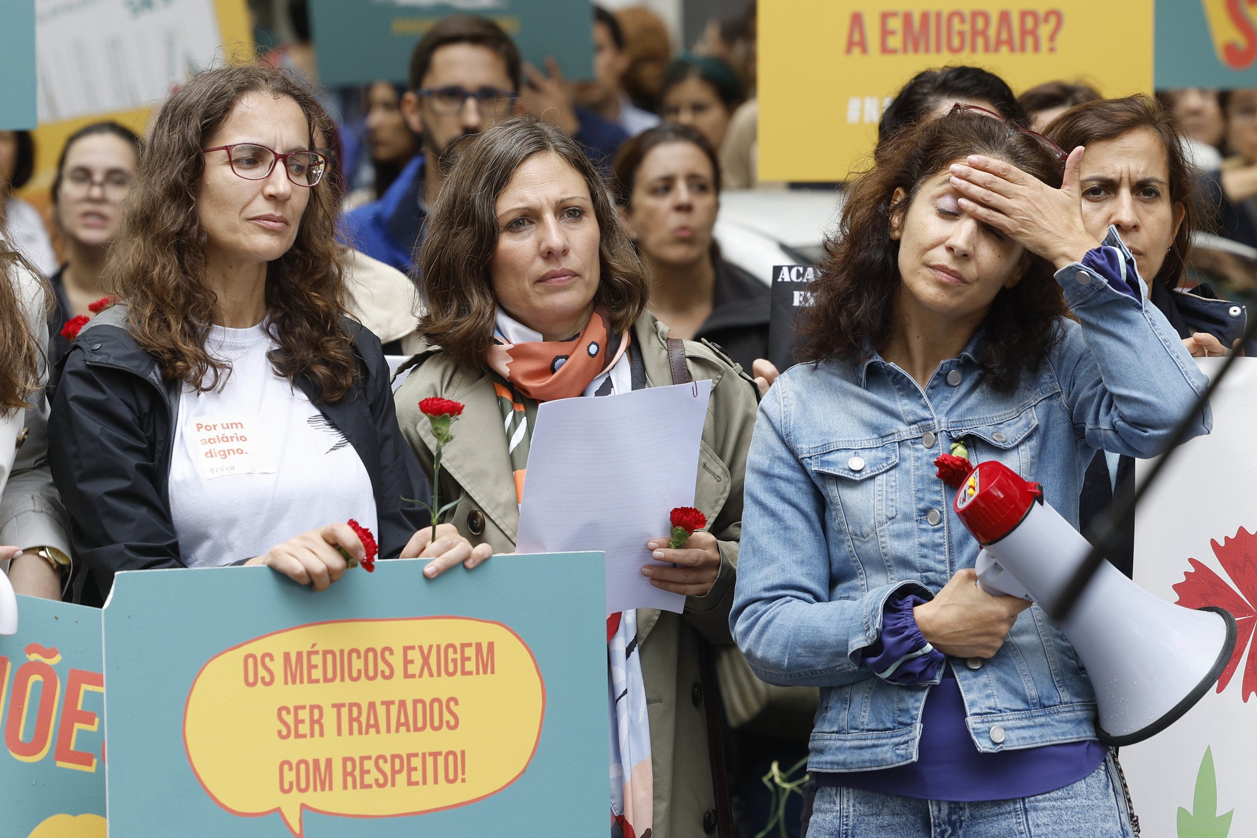 Movimento “Médicos em Luta” mantém protesto por melhores condições de trabalho
