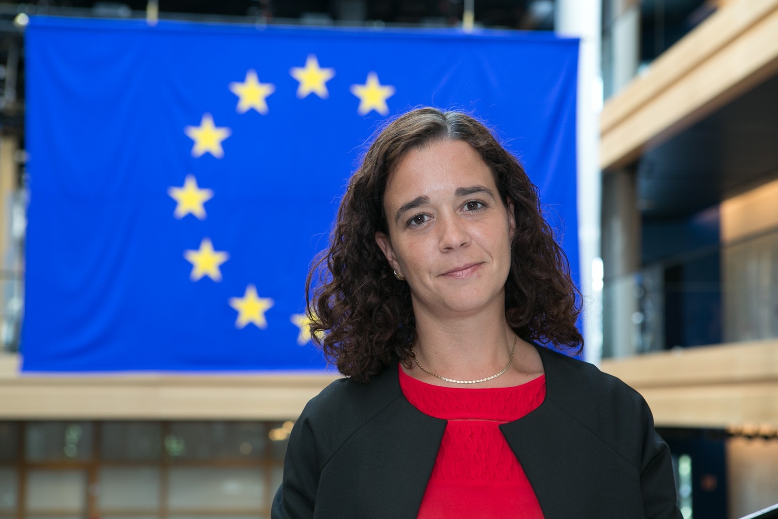 Eurodeputada do PSD eleita pelos Açores anuncia que não se recandidata