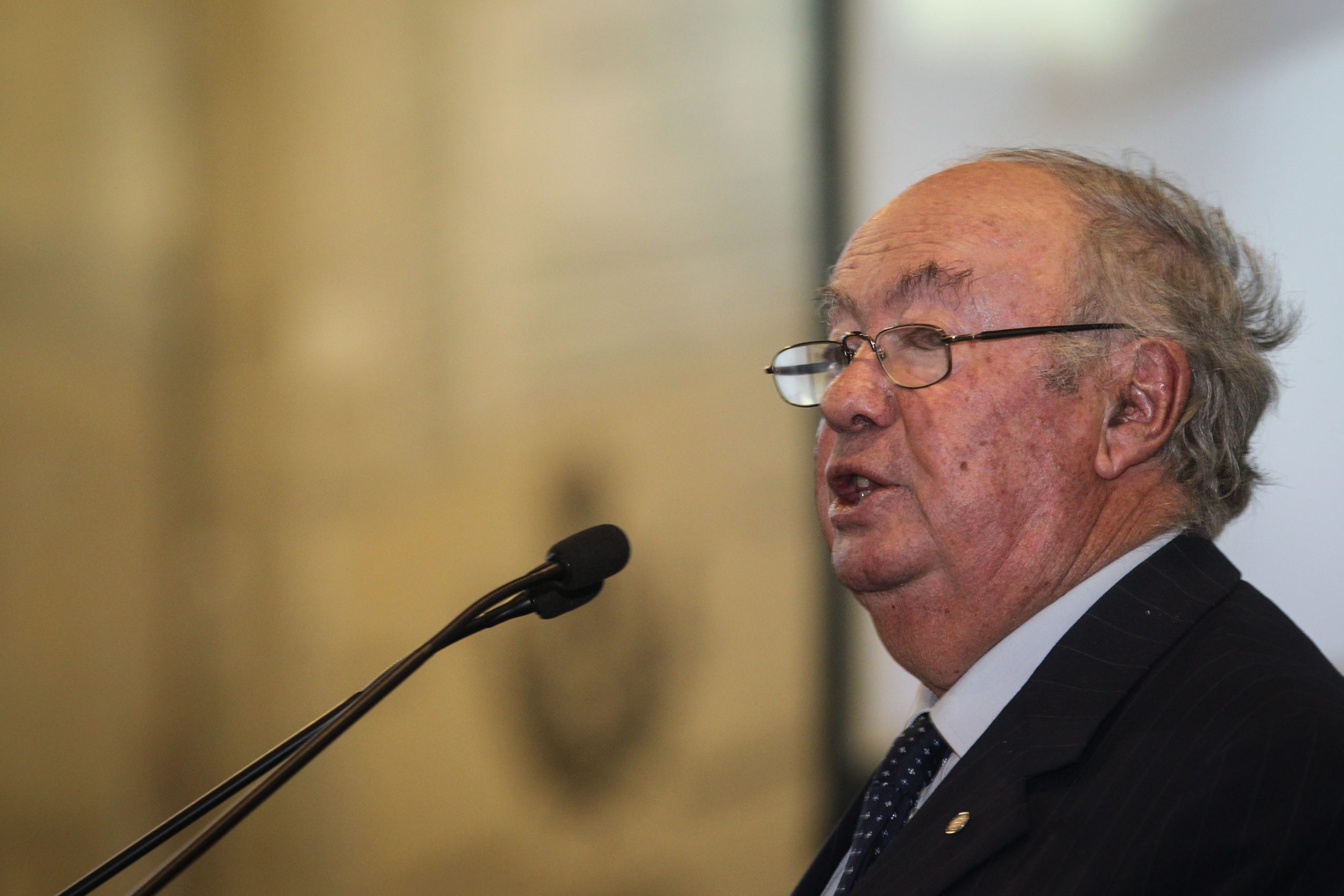 Alberto João Jardim defende que Portugal devia ir mais longe na descentralização