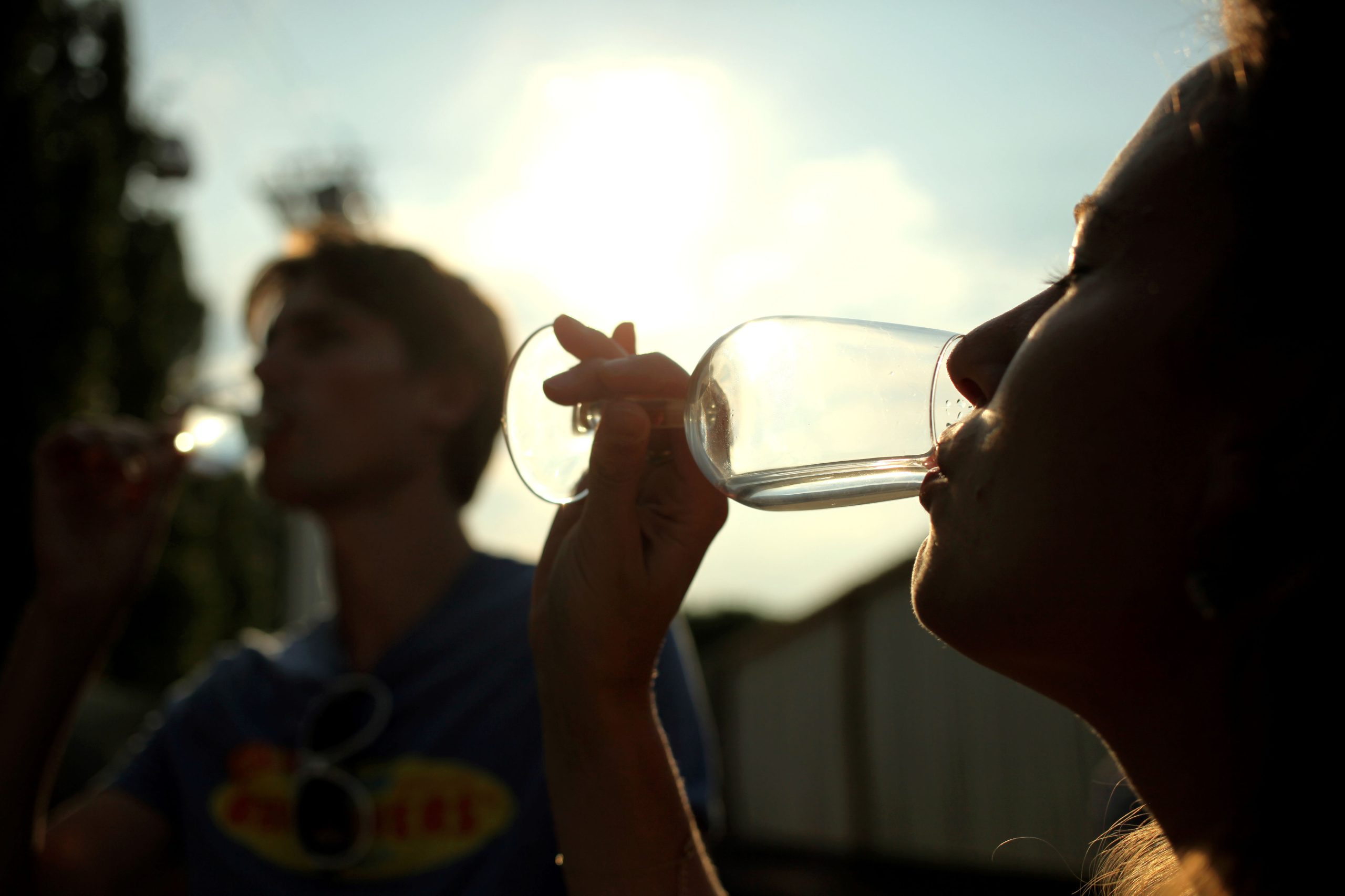 Janeiro é sem álcool, resto do ano sem excessos. Porque beber demais prejudica o cérebro e a vida, mesmo em pequenas quantidades