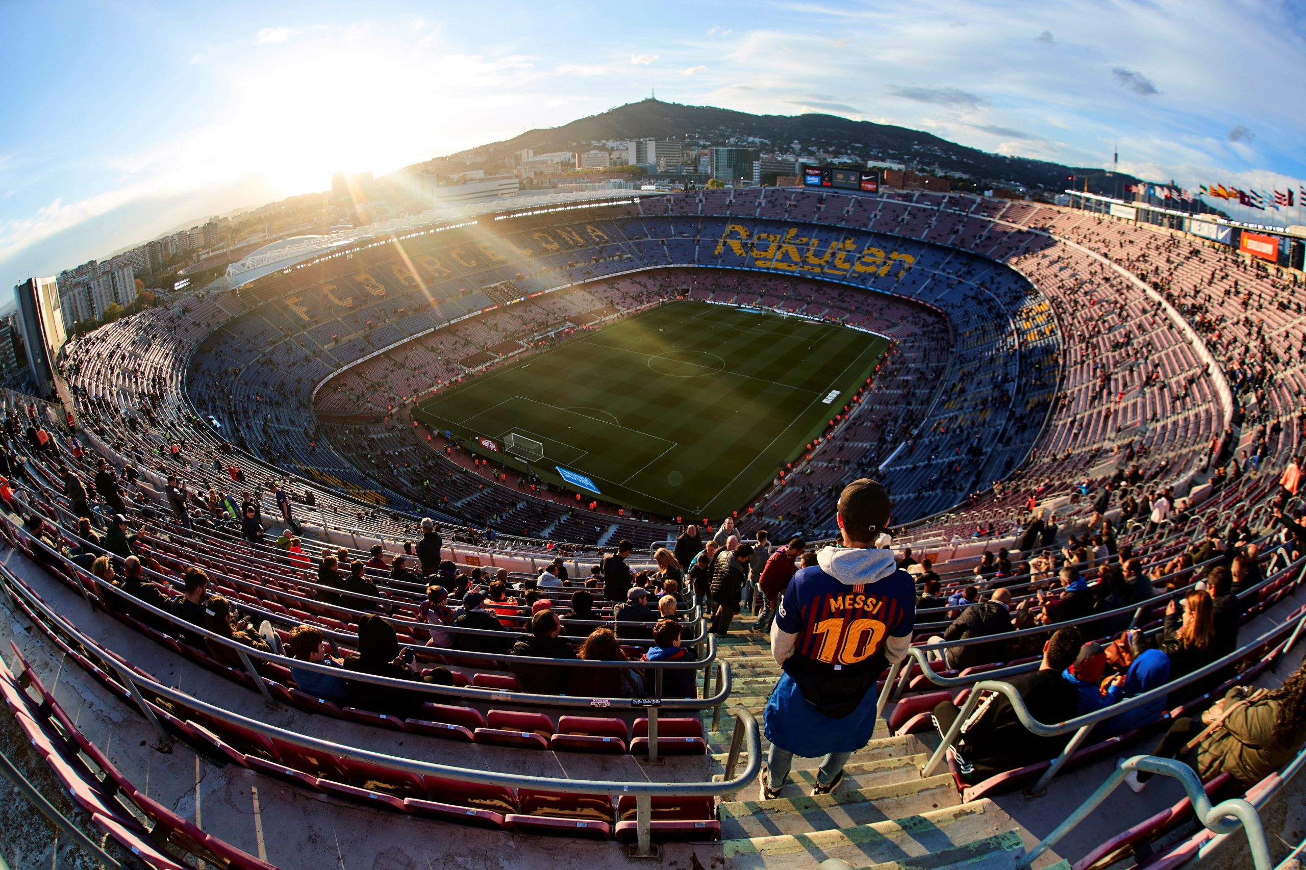 Catalunha: “Tsunami Democràtic” anuncia mobilização em Barcelona em dia de clássico de futebol