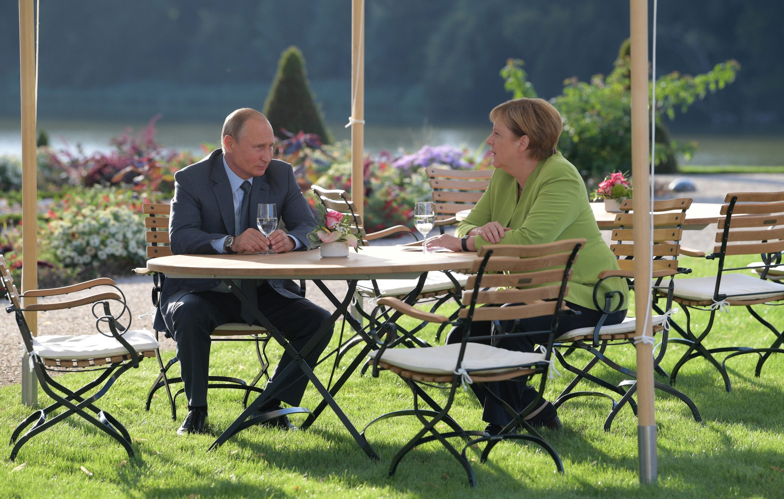 Angela Merkel e Vladimir Putin coincidem sobre a Ucrânia e a Síria