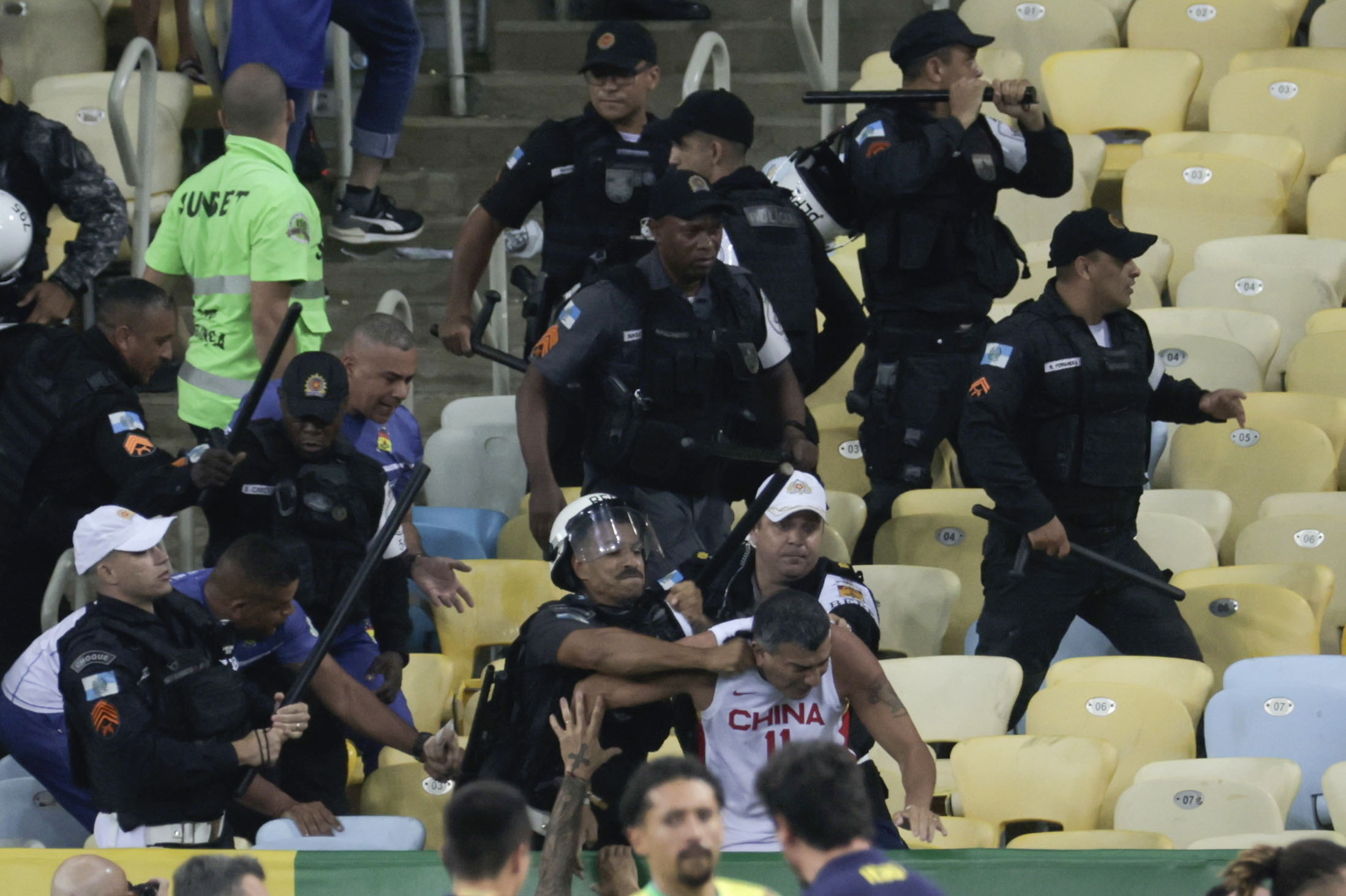 Presidente da FIFA intolerante com violência no Brasil-Argentina