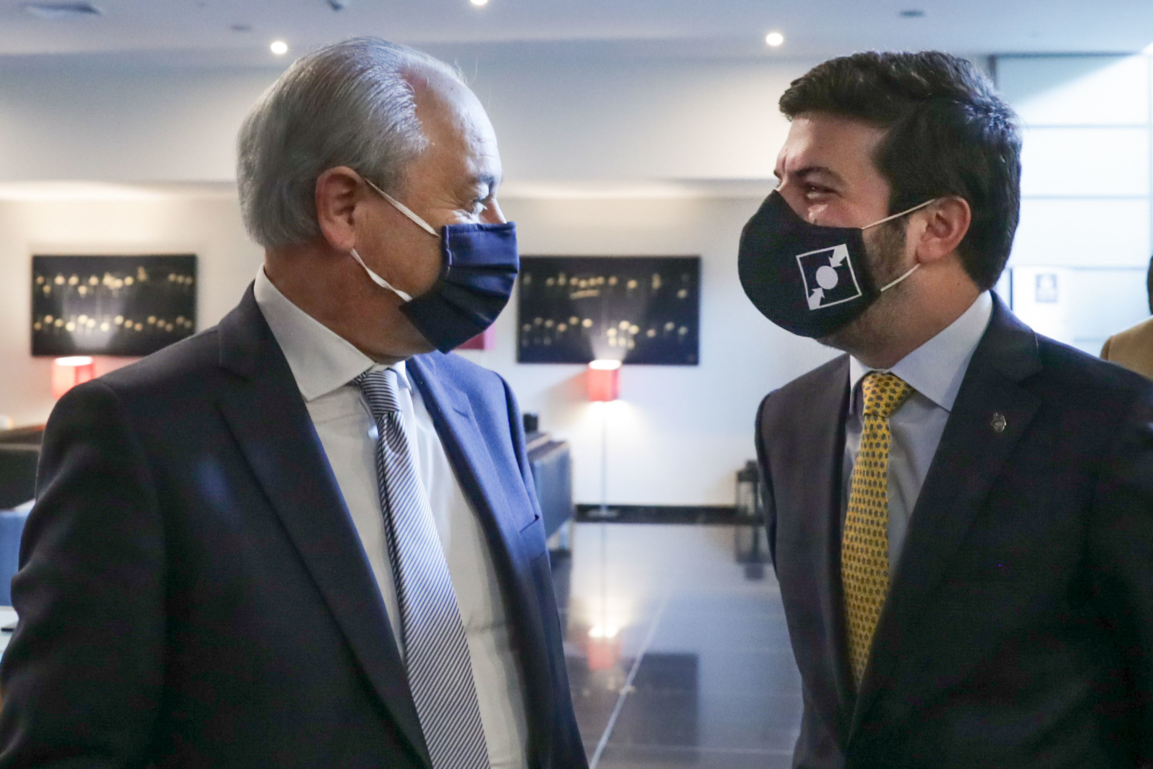 Líderes do PSD e do CDS-PP reúnem-se esta sexta-feira em Aveiro