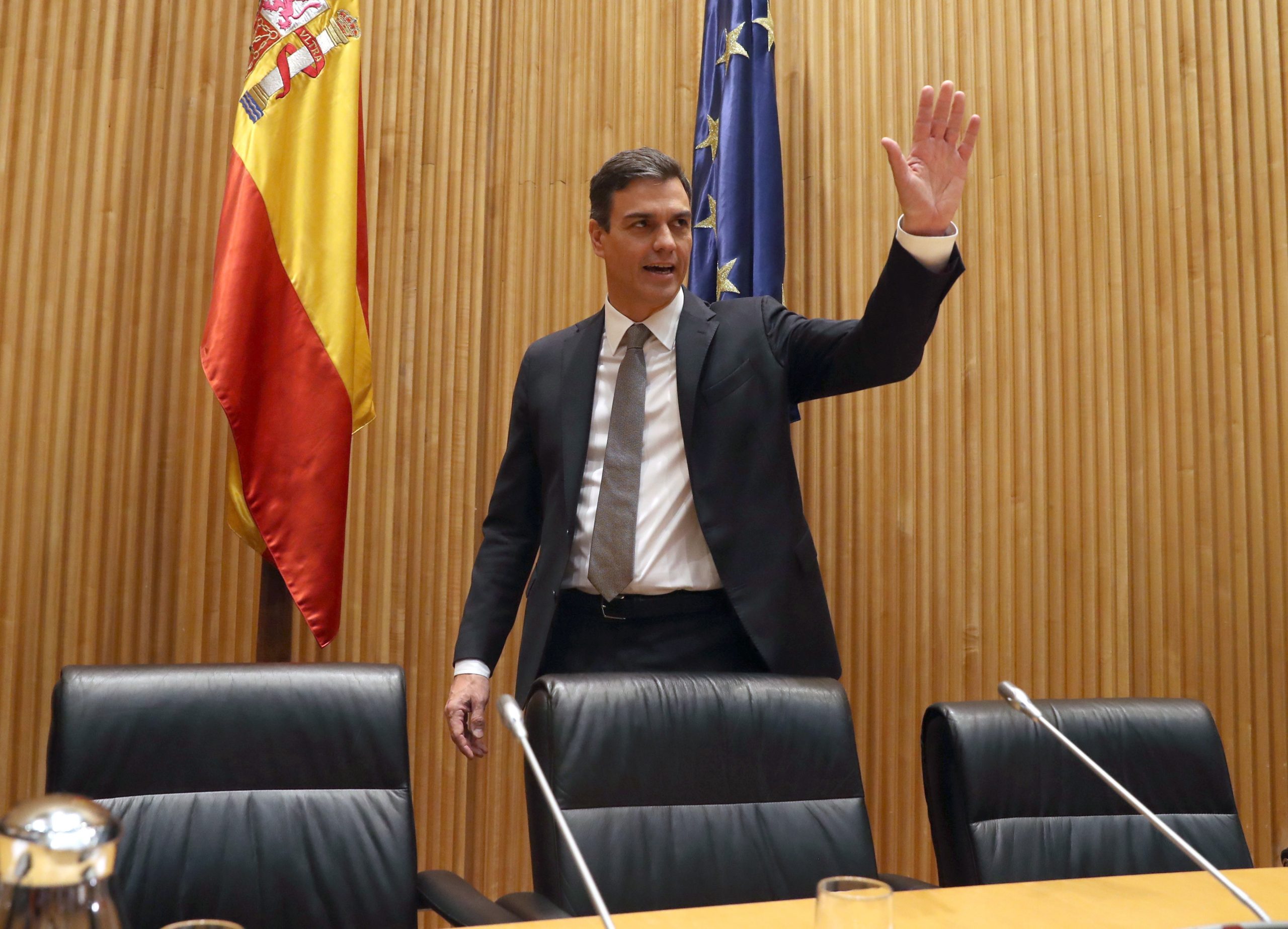 Novo chefe do Governo espanhol deverá divulgar hoje lista de ministros