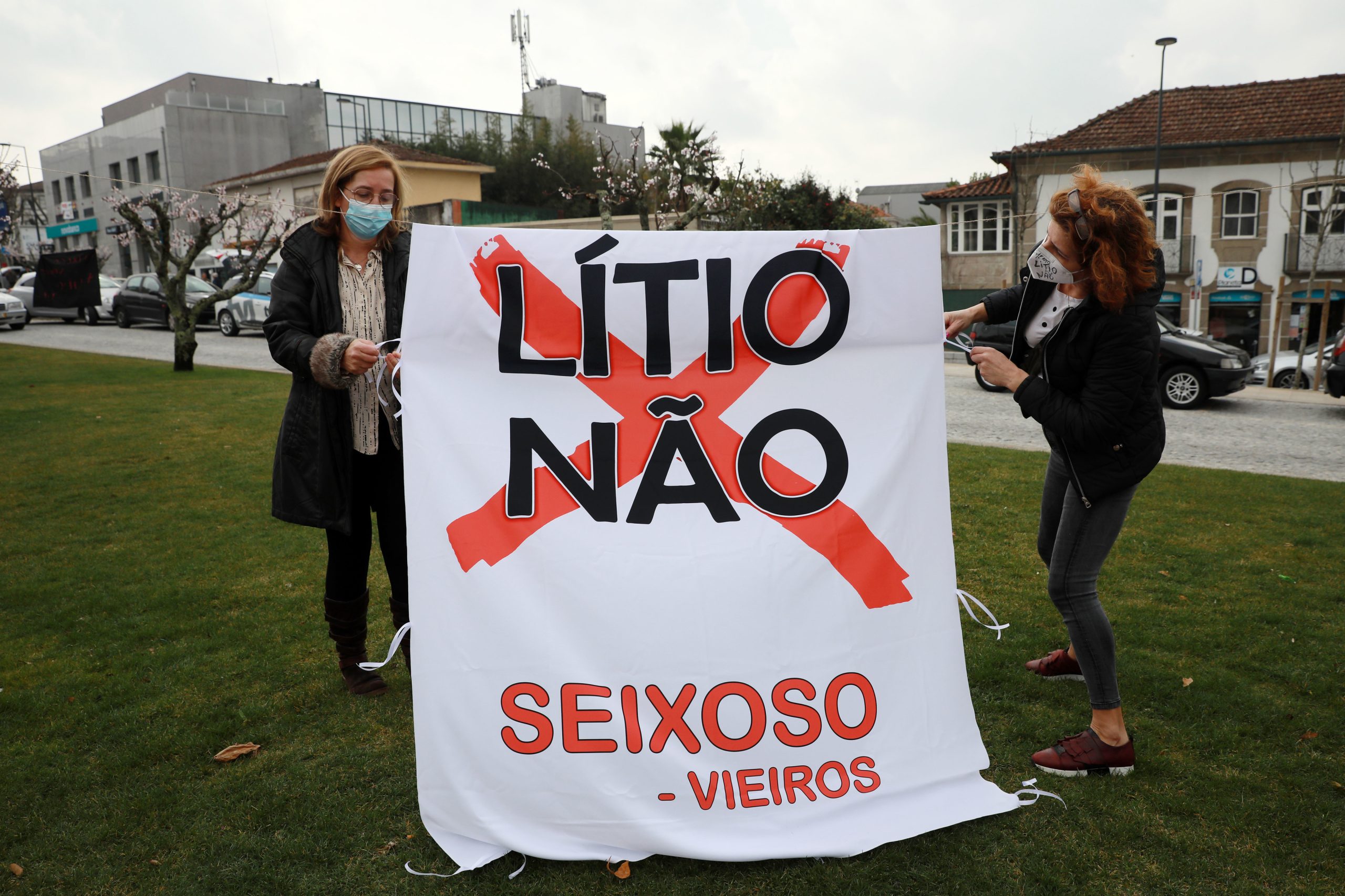 Lítio: Governo reconhece oposição local mas defende importância crítica