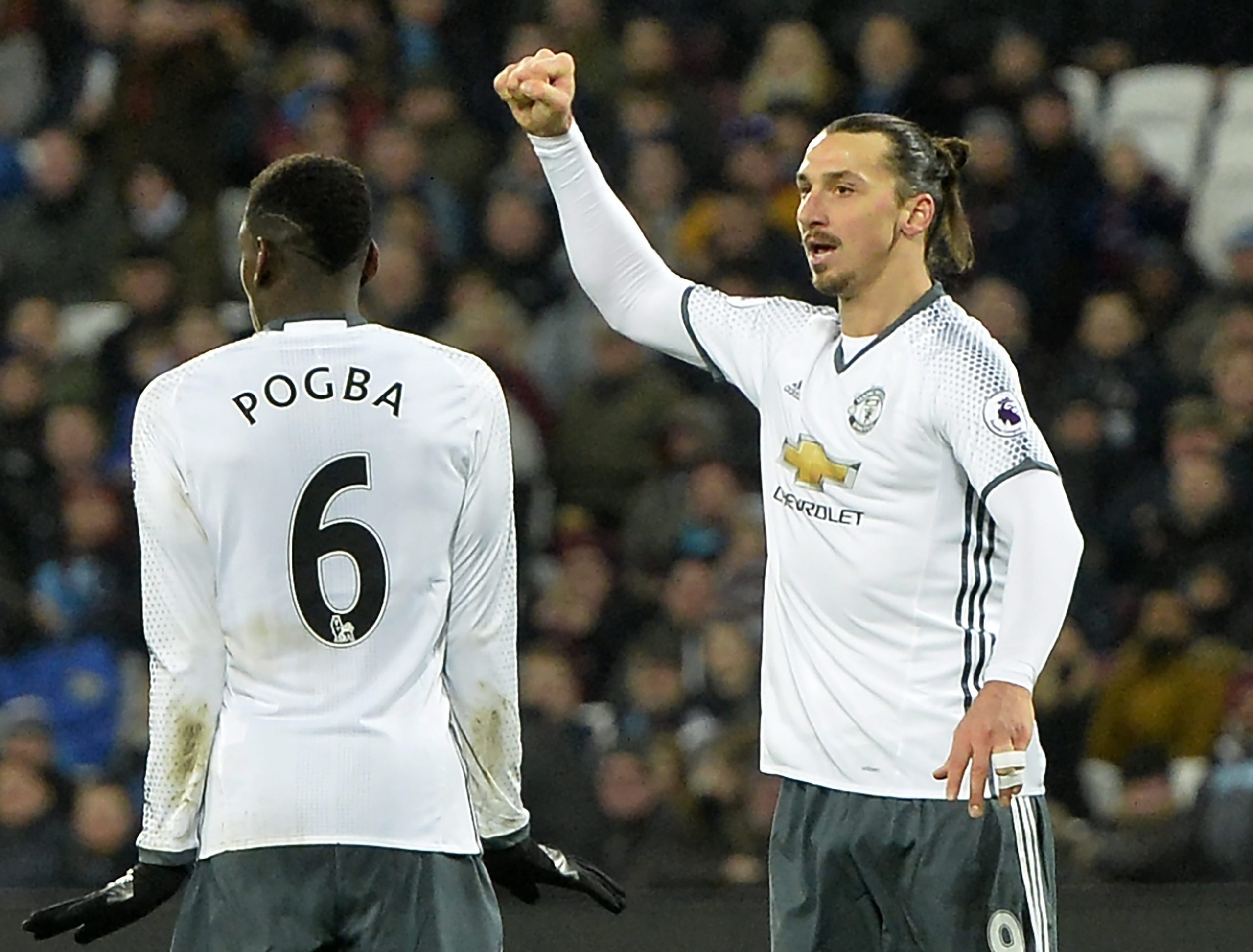 Premier League: O Pai Natal veio de Manchester
