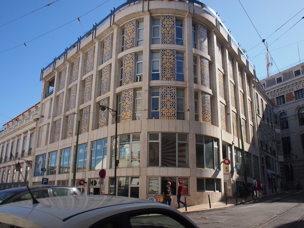 PS/Lisboa pede à Câmara que empreiteiro pague azulejos destruídos numa obra