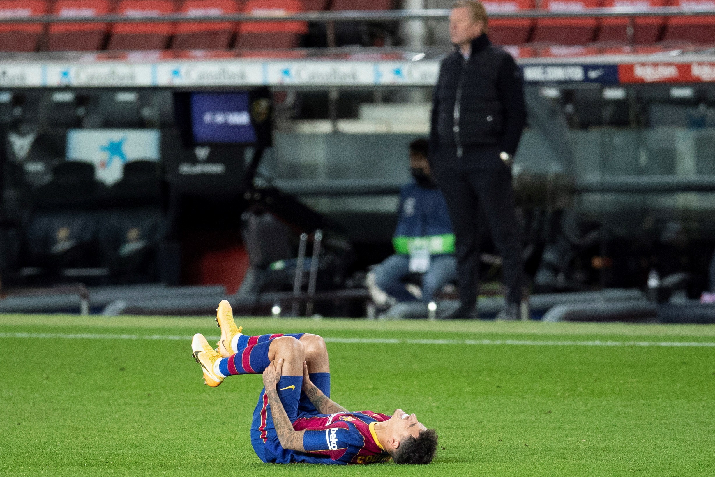 Philippe Coutinho operado ao menisco e desfalca FC Barcelona cerca de três meses