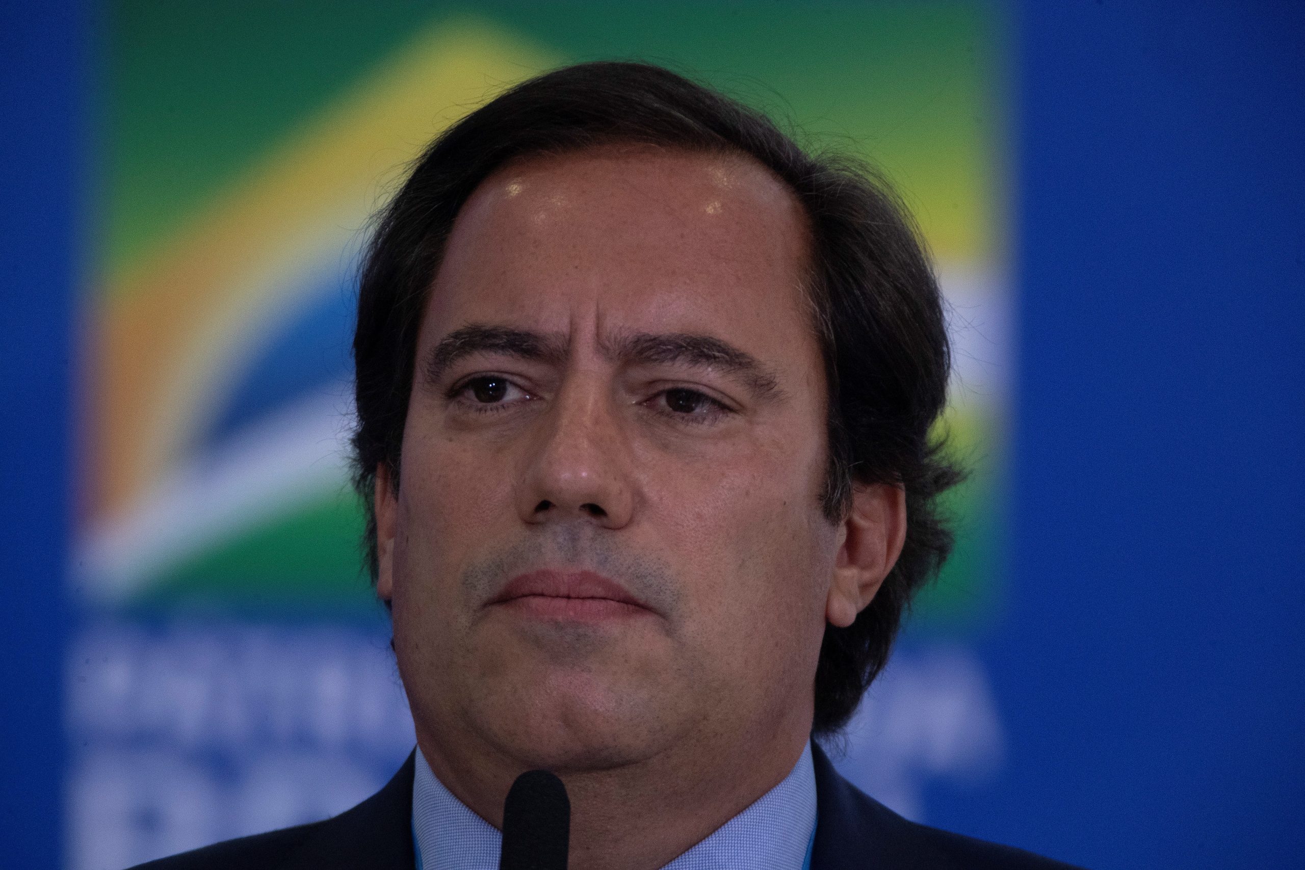 Sindicatos pedem demissão do presidente de um banco estatal por assédio no Brasil