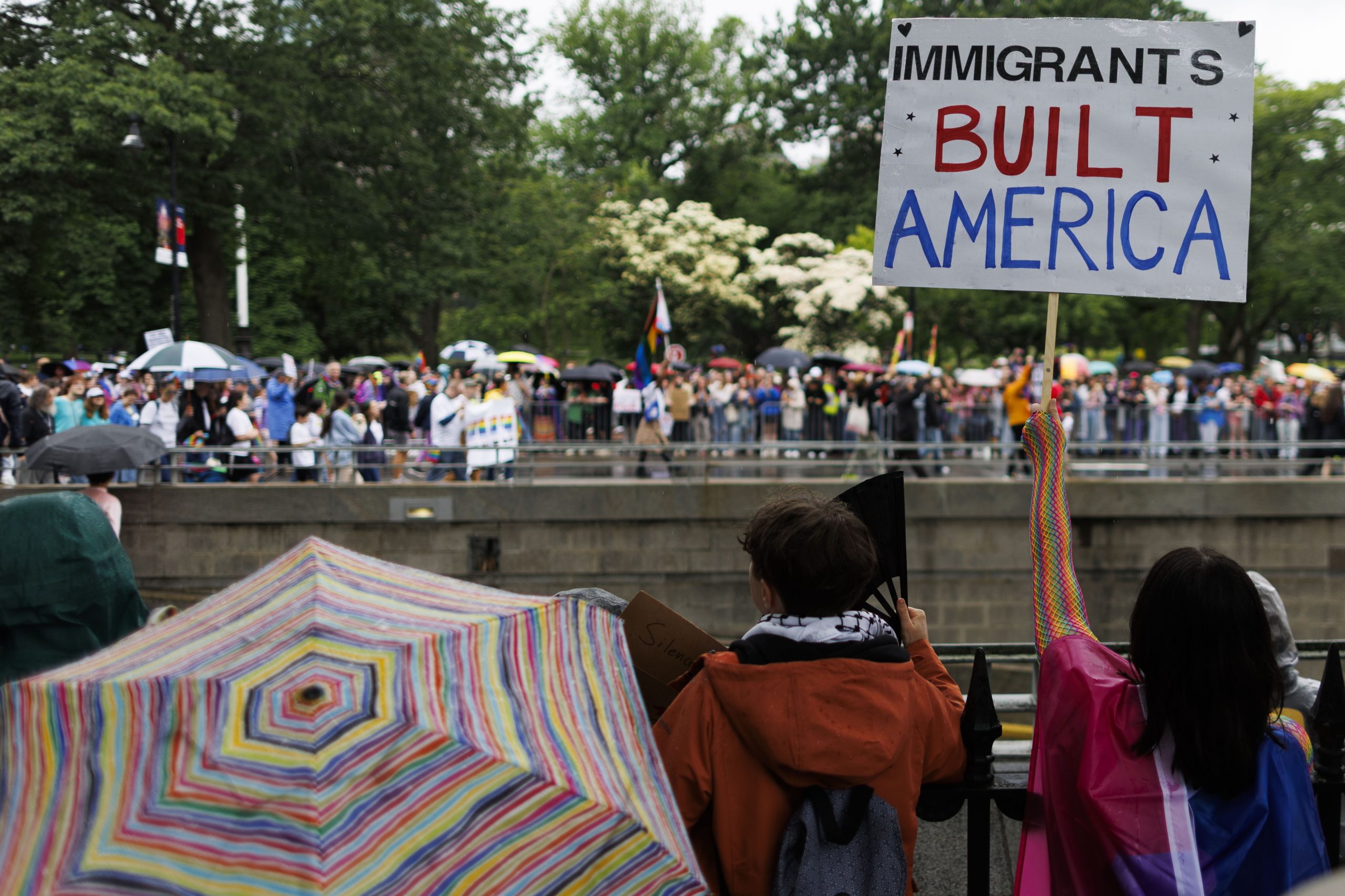 Donald Trump alarga rusgas contra imigrantes ilegais a Chicago e Nova Iorque