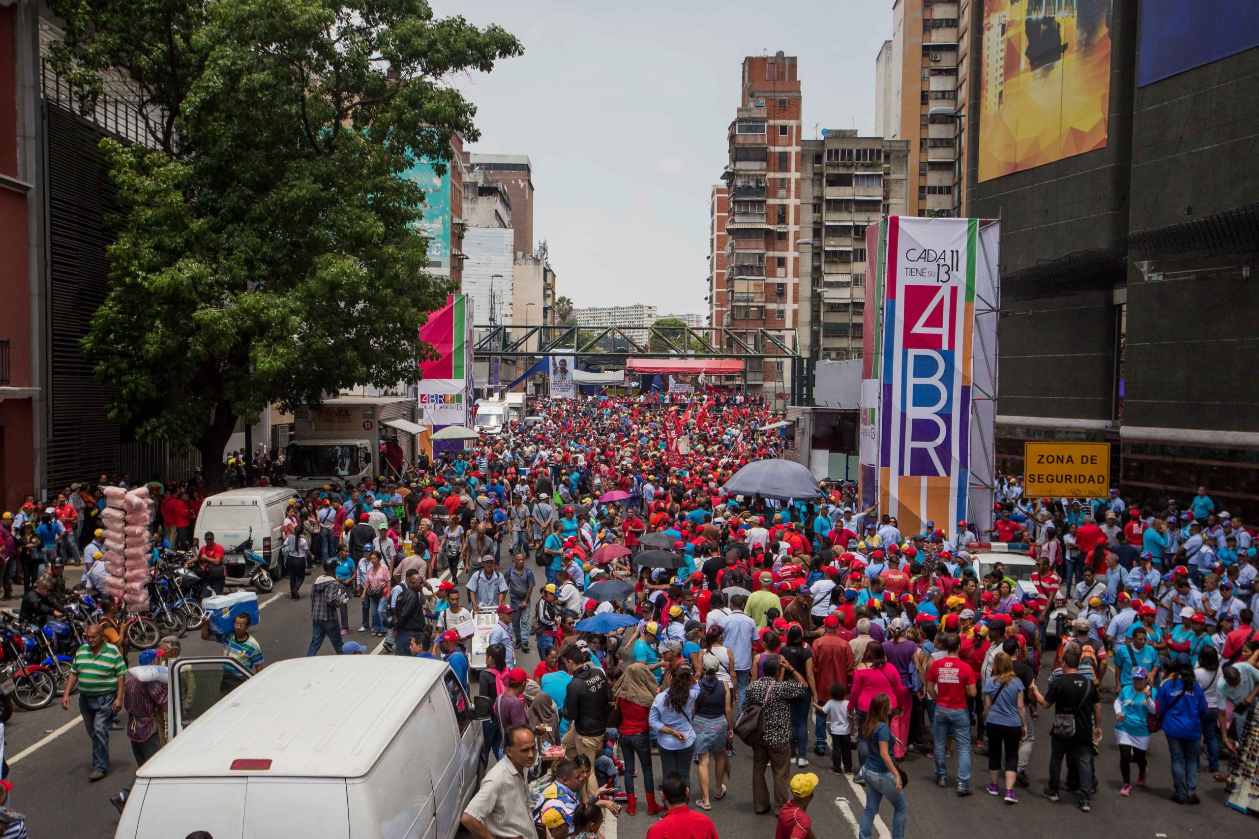 Igreja católica pede que Caracas ponha fim à repressão de manifestantes