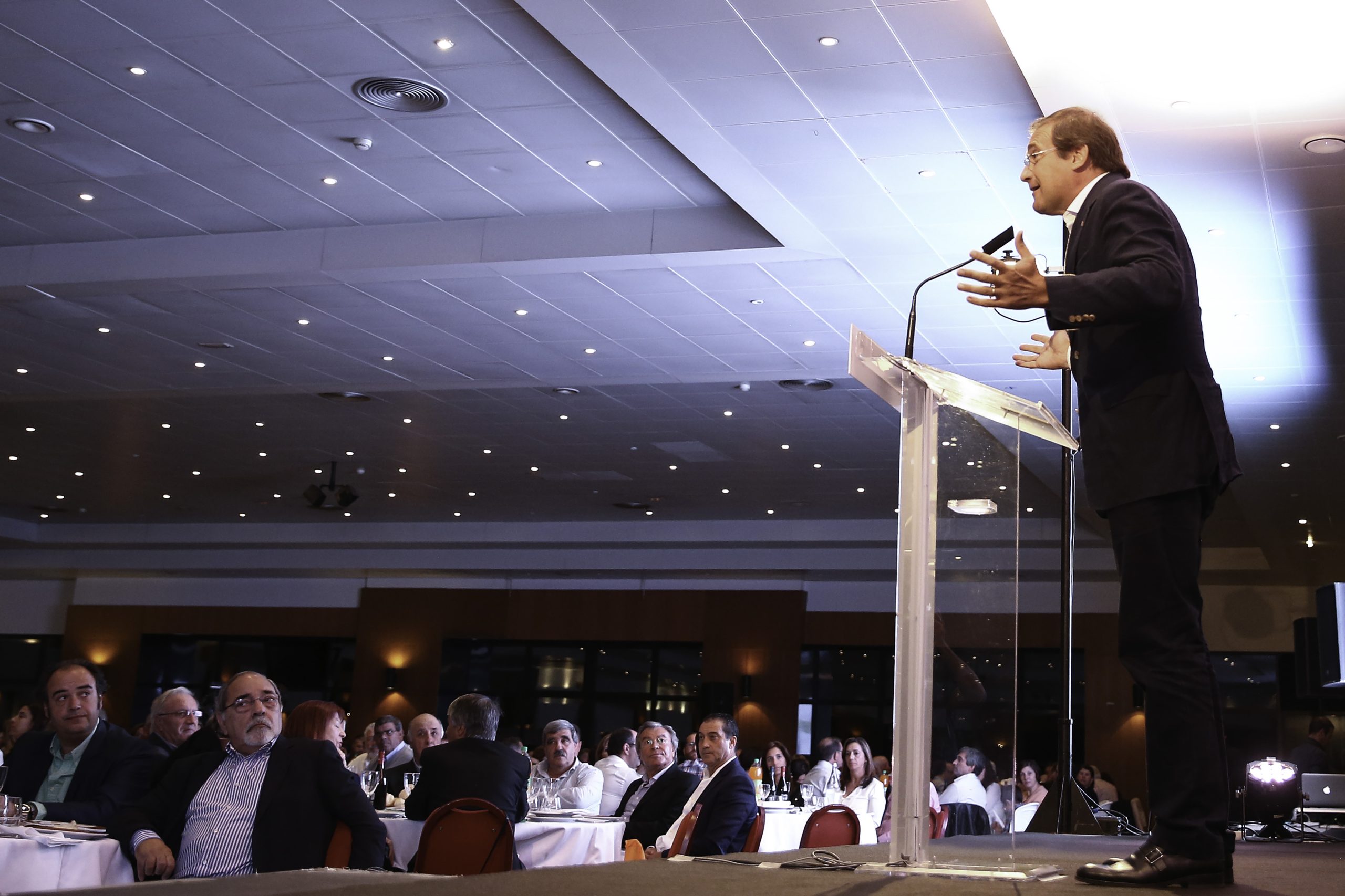 Passos pede a Costa explicações sobre obras por fazer em Viseu