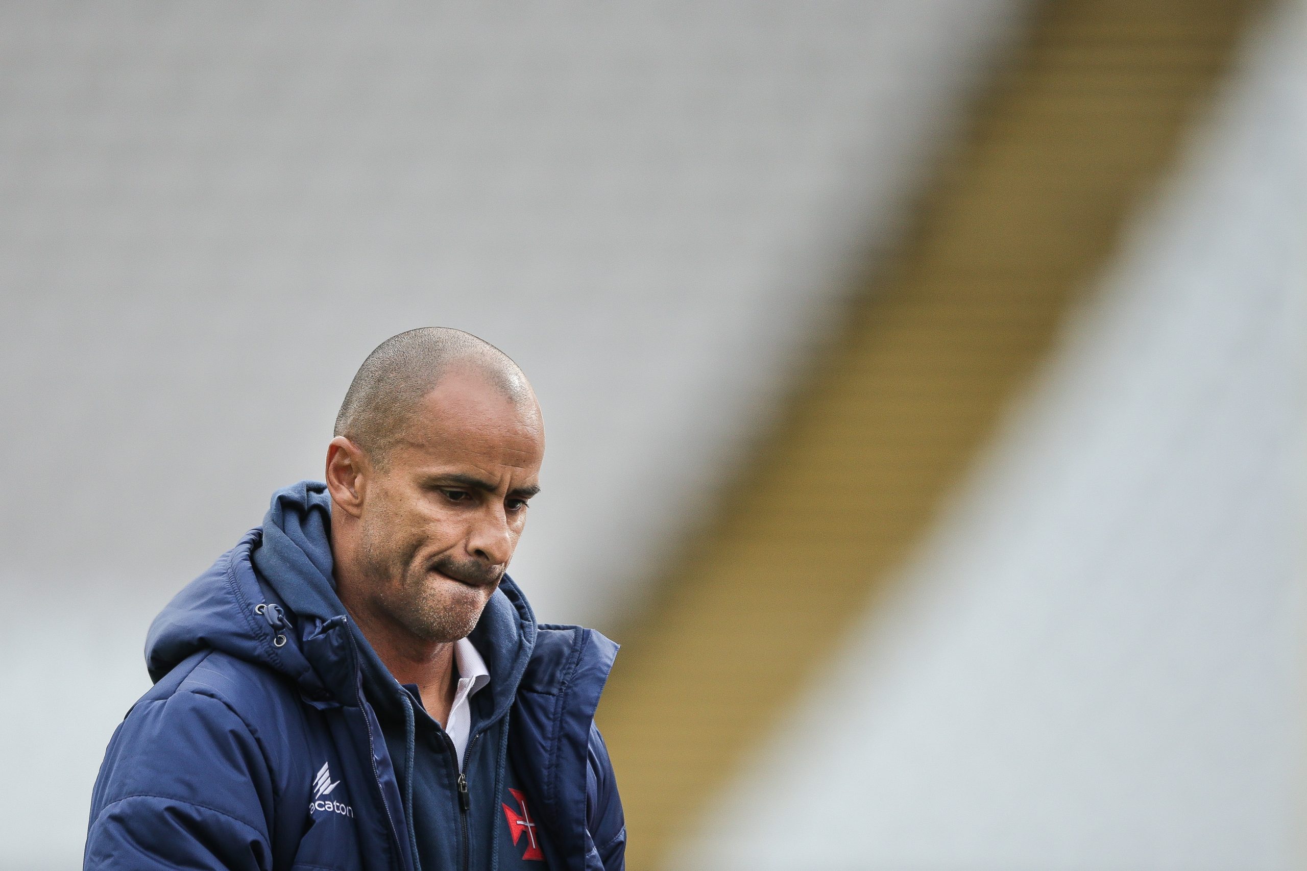 Silas diz que Belenenses ficou afetado com o mercado, mas espera boa segunda volta