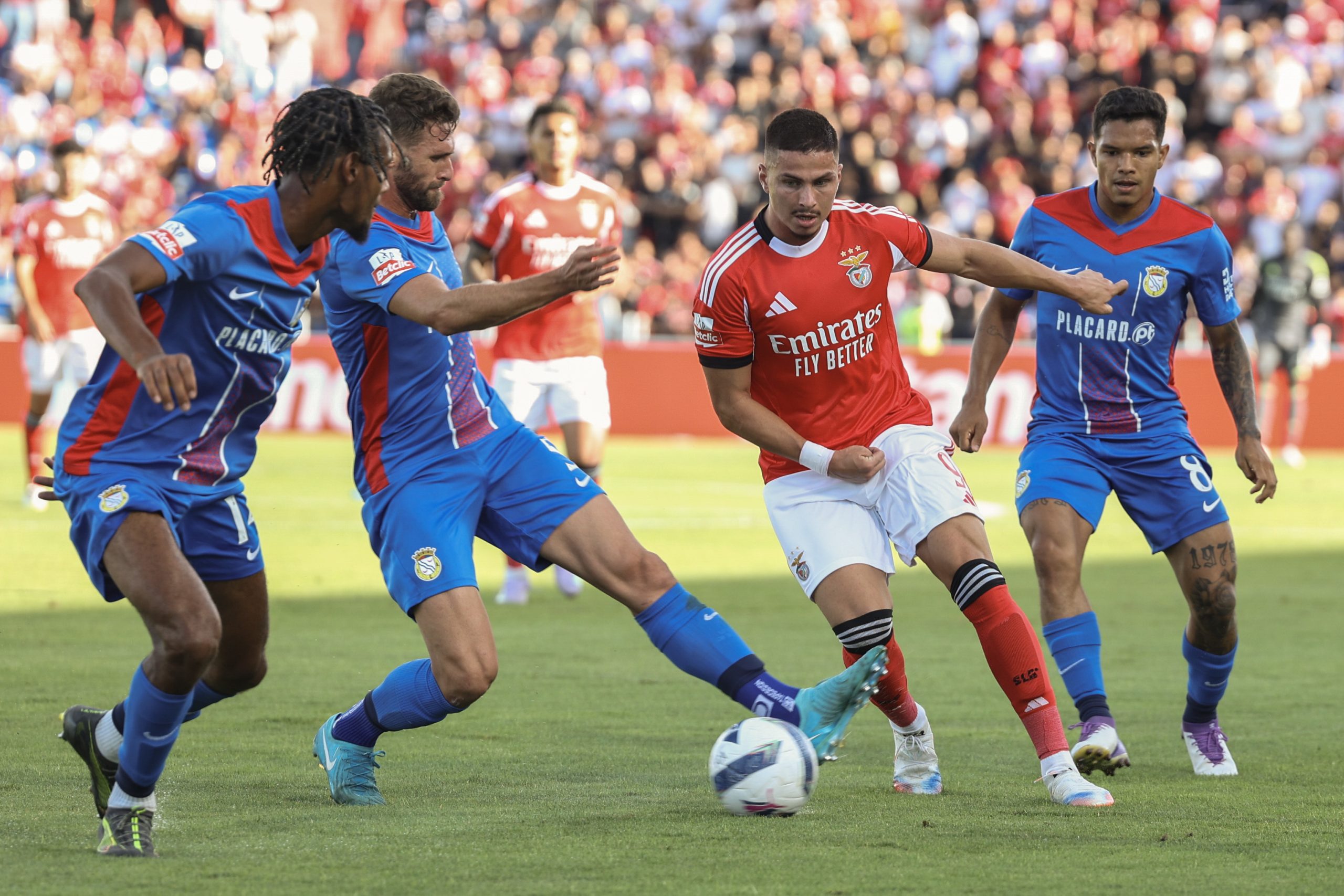 Benfica vence Alverca com dois golos
