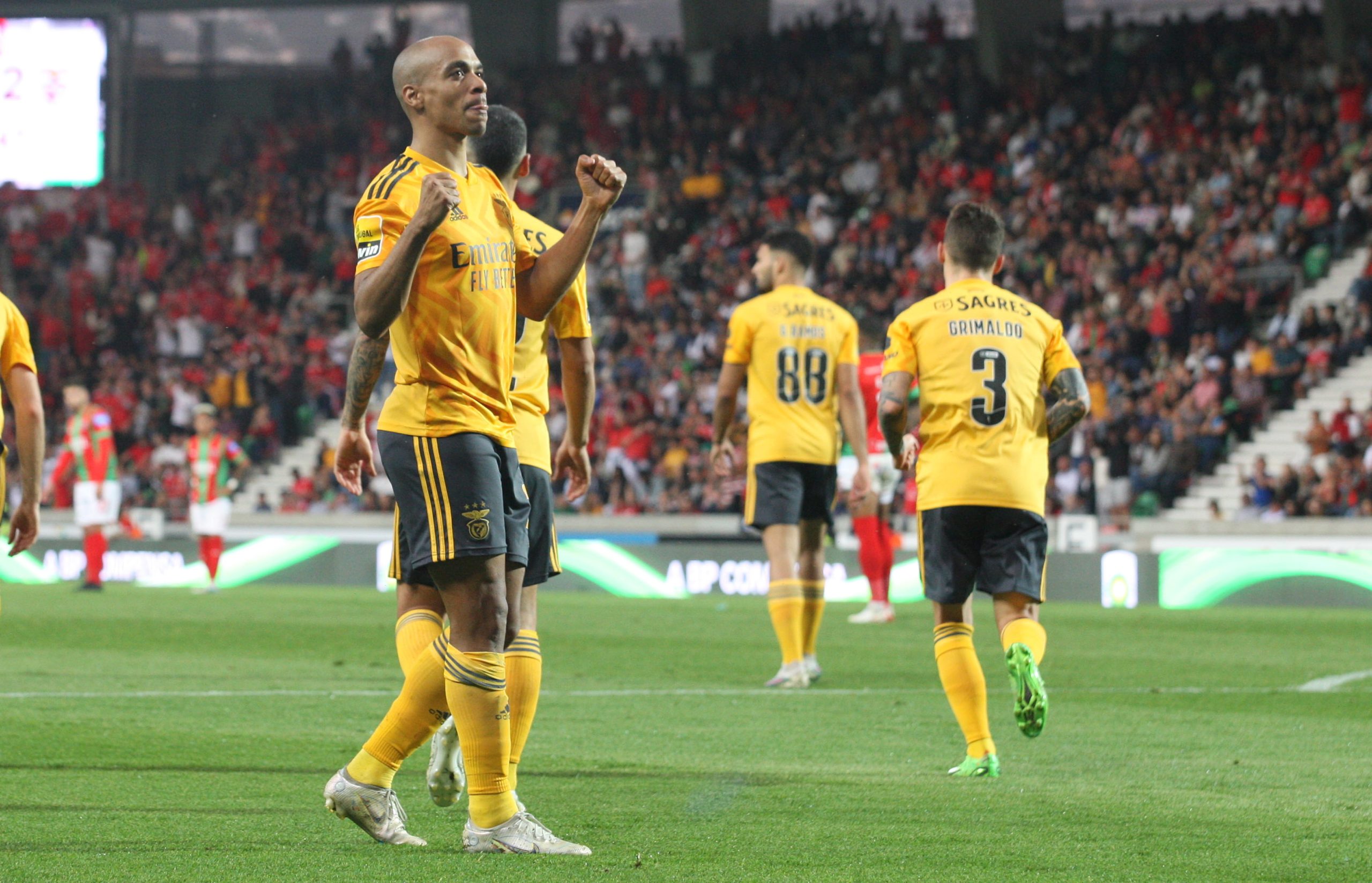 Benfiquista João Mário novamente eleito melhor jogador da I Liga, em fevereiro