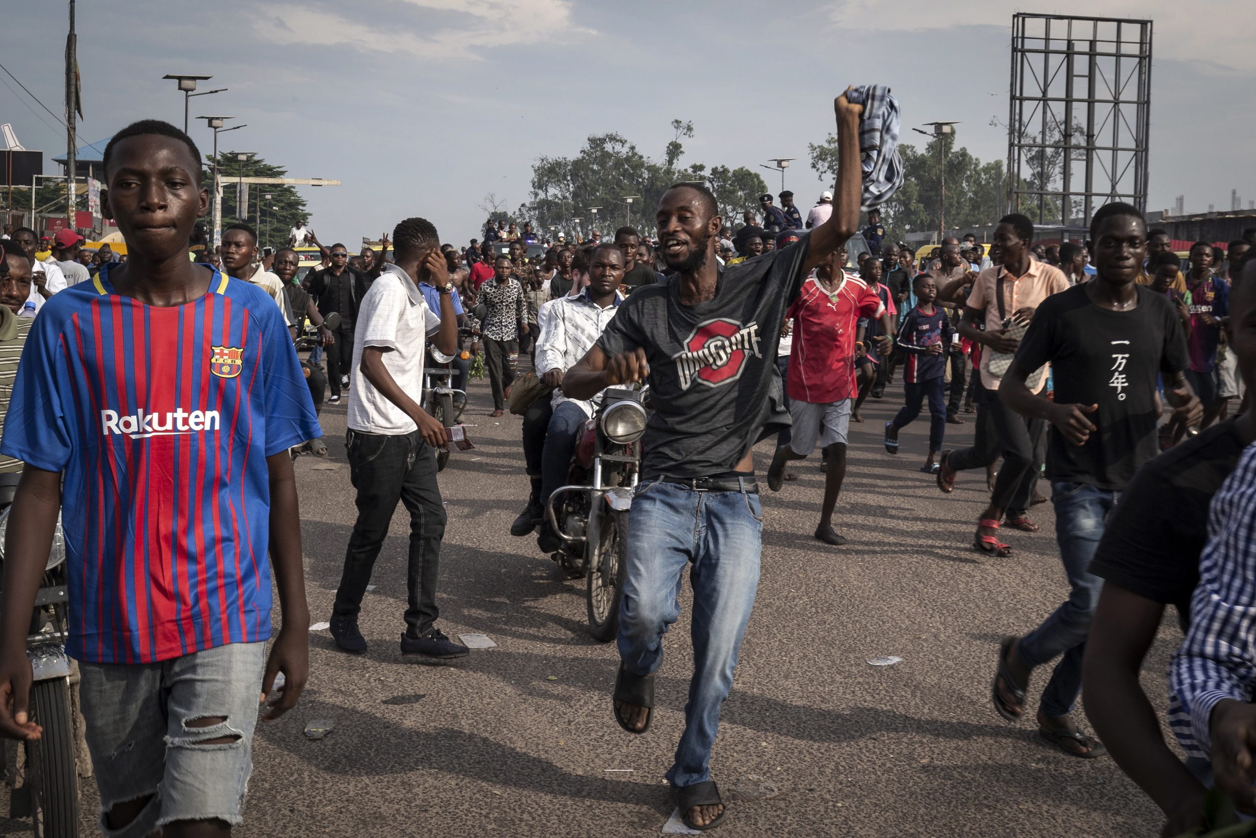 Pelo menos dois mortos em dia de eleições na República Democrática do Congo