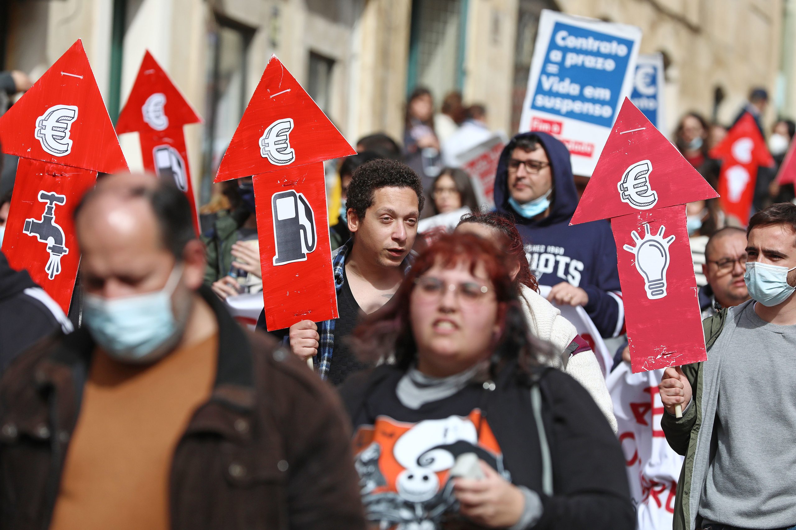 “O governo tem de ouvir os trabalhadores”. Jovens exigiram melhores salários e menos precariedade